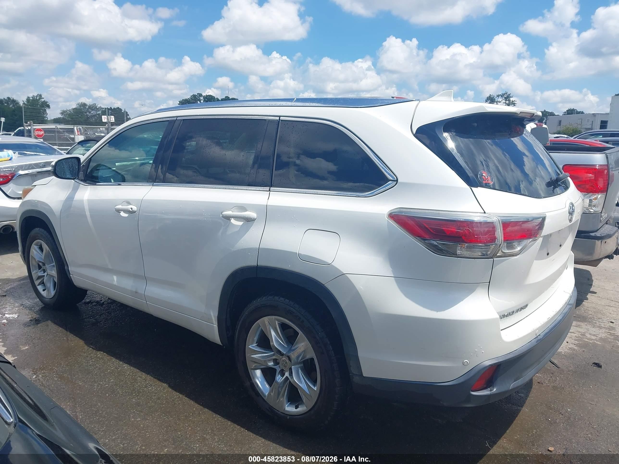 2015 Toyota Highlander Limited V6 Белый vin: 5TDYKRFHXFS093792