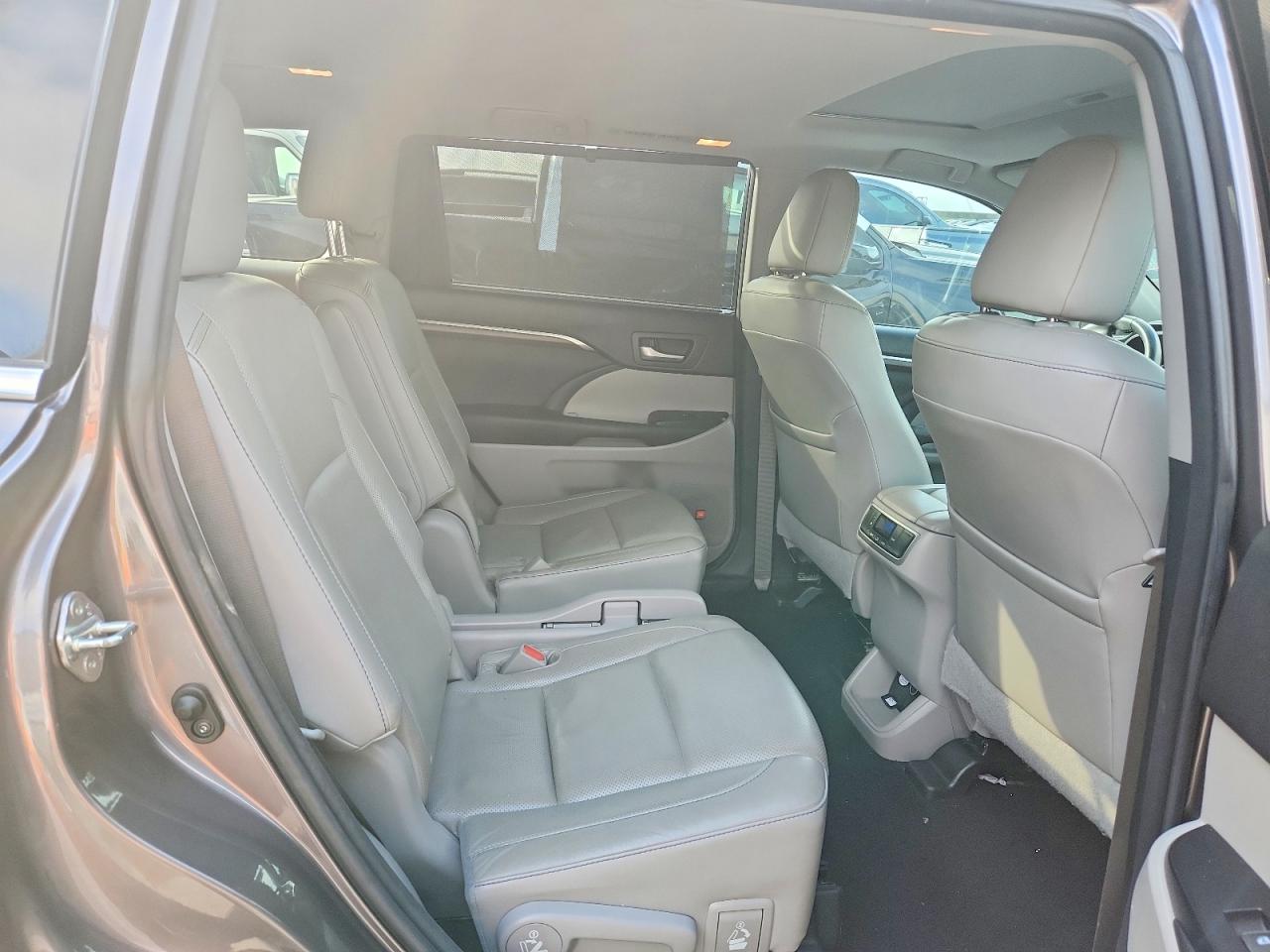 2015 Toyota Highlander Limited Gray vin: 5TDYKRFHXFS116228