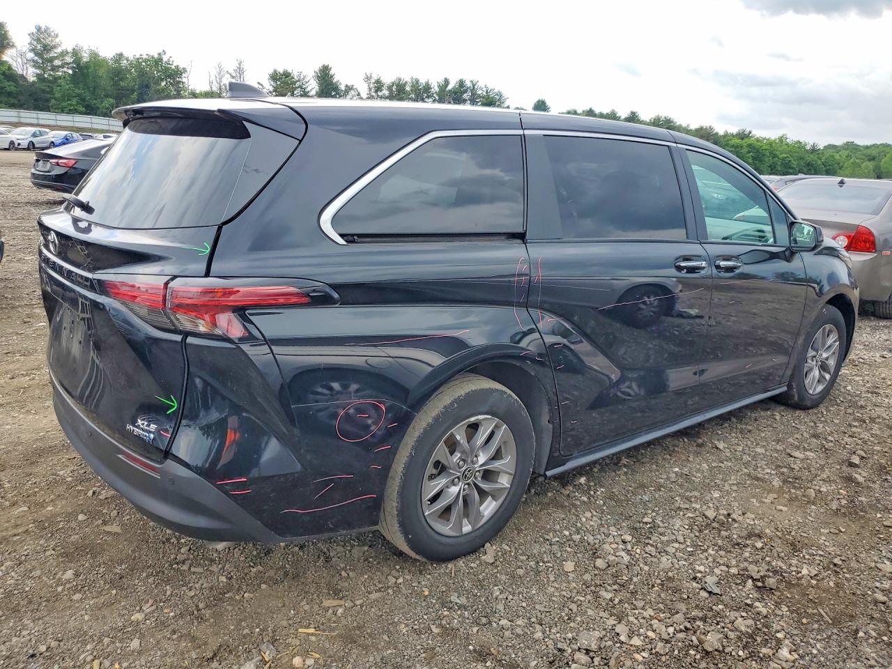 2022 Toyota Sienna Xle Black vin: 5TDYRKEC1NS098760