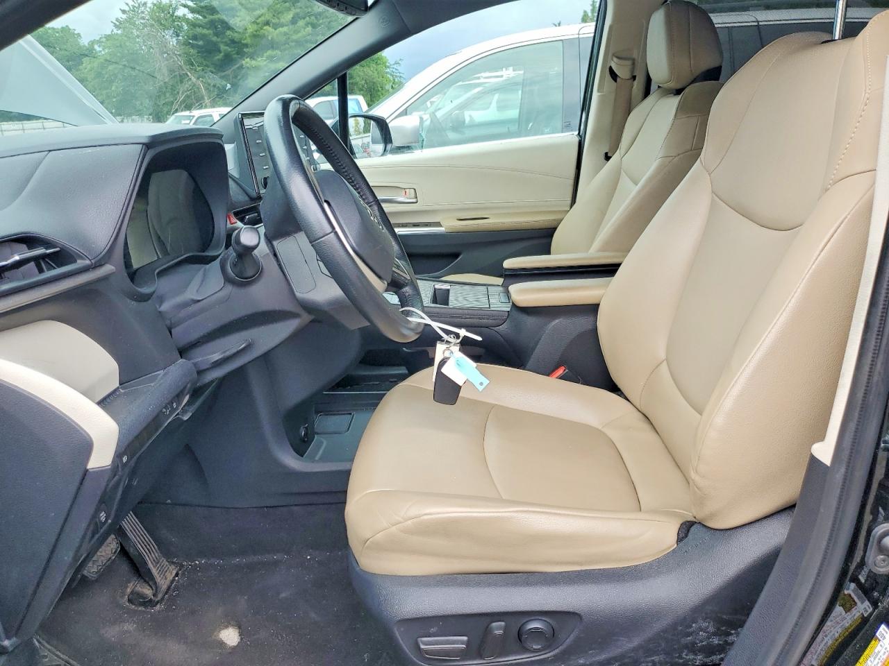 2022 Toyota Sienna Xle Black vin: 5TDYRKEC1NS098760