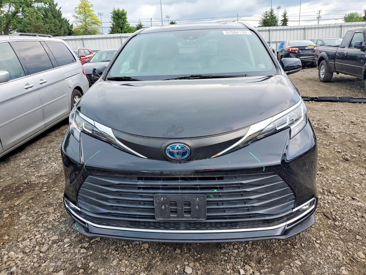 2022 Toyota Sienna Xle Black vin: 5TDYRKEC1NS098760