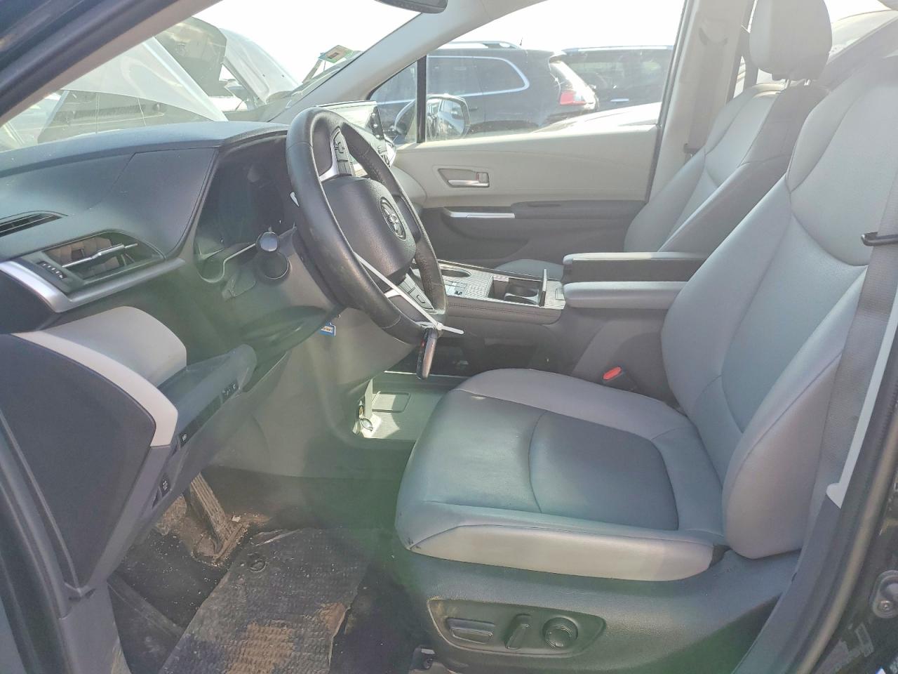2023 Toyota Sienna Xle 8-passenger Черный vin: 5TDYRKEC1PS138208