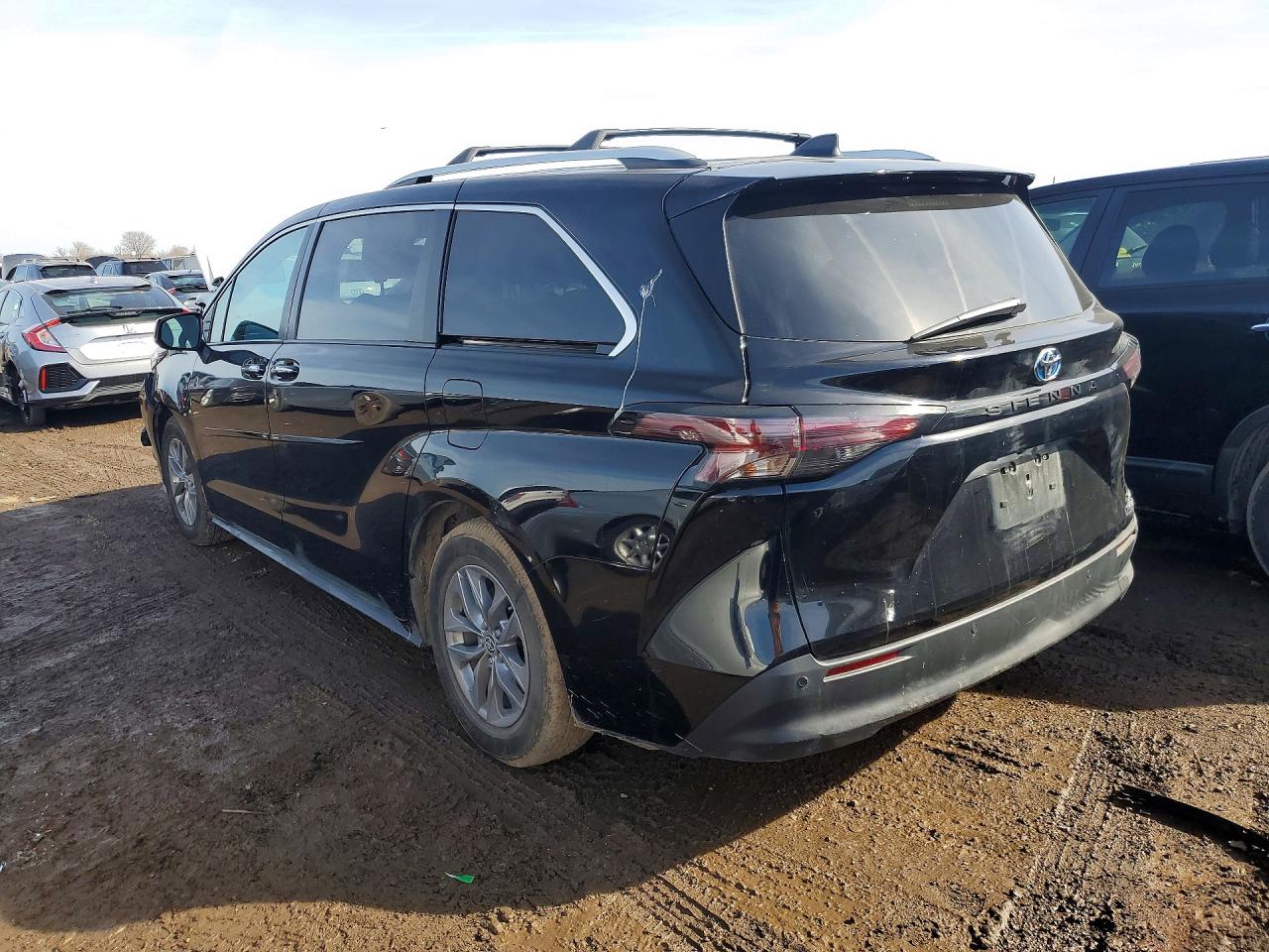 2023 Toyota Sienna Xle 8-passenger Черный vin: 5TDYRKEC1PS138208