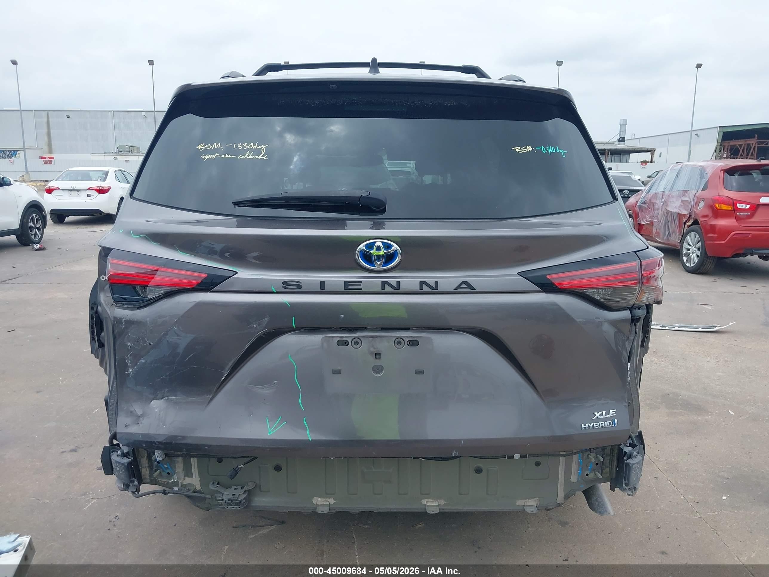 2021 Toyota Sienna Xle Gray vin: 5TDYRKEC2MS042860