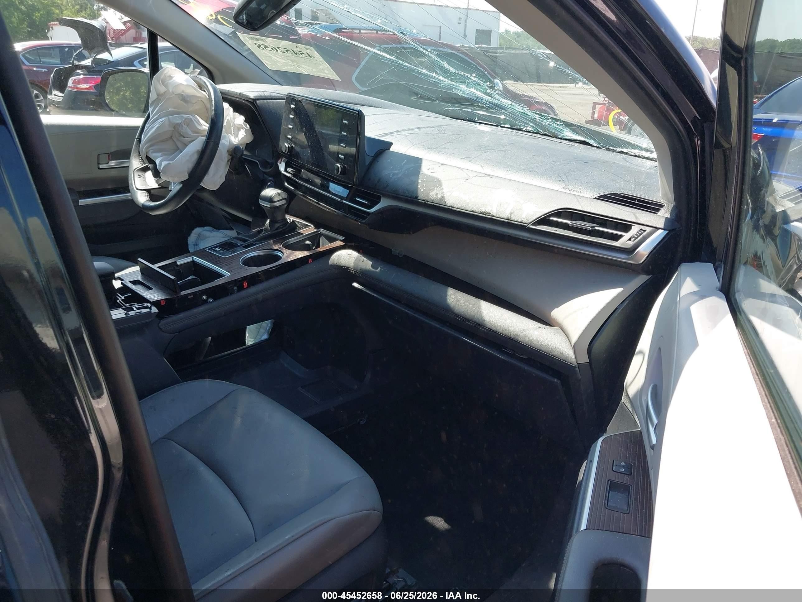 2022 Toyota Sienna Xle Black vin: 5TDYRKEC6NS131462