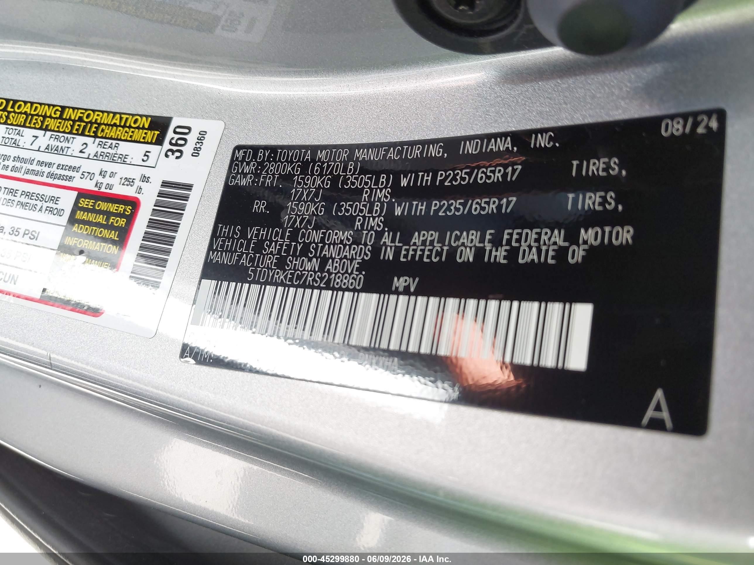 2024 Toyota Sienna Xle Silver vin: 5TDYRKEC7RS218860