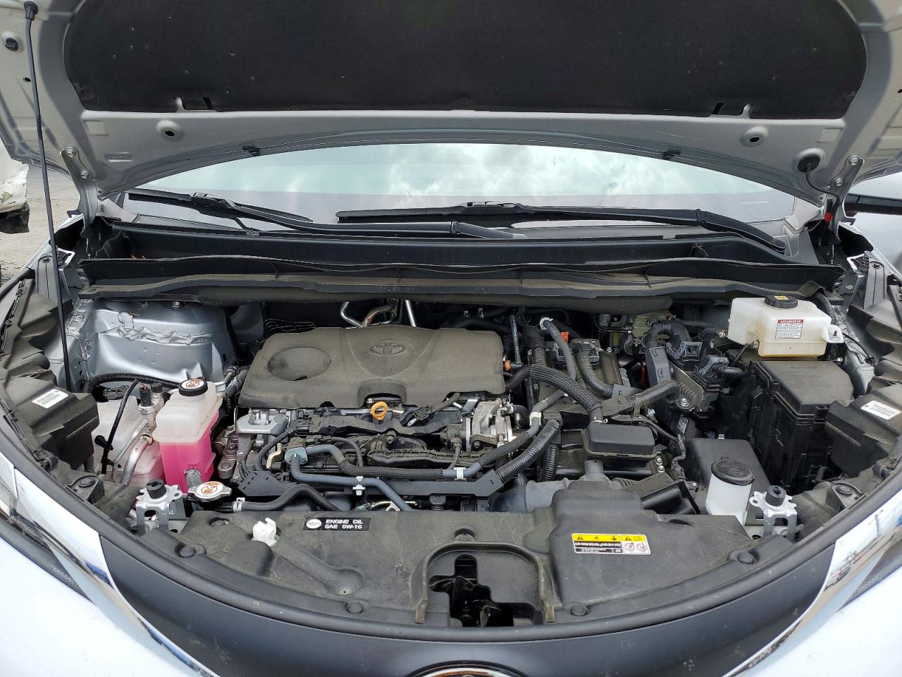 2021 Toyota Sienna Xle Серебряный vin: 5TDYRKEC8MS055368