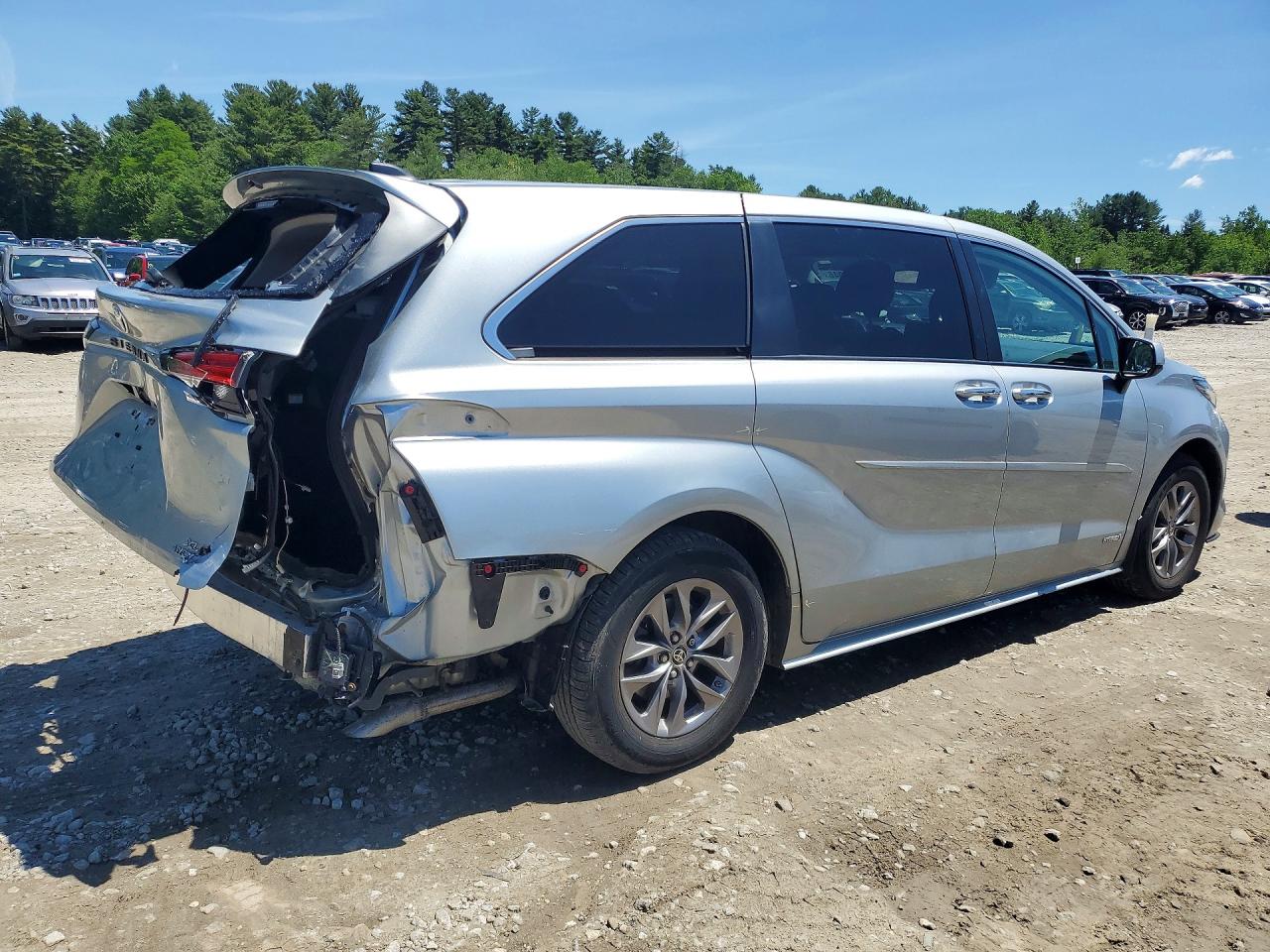 2021 Toyota Sienna Xle Серебряный vin: 5TDYSKFC2MS022076