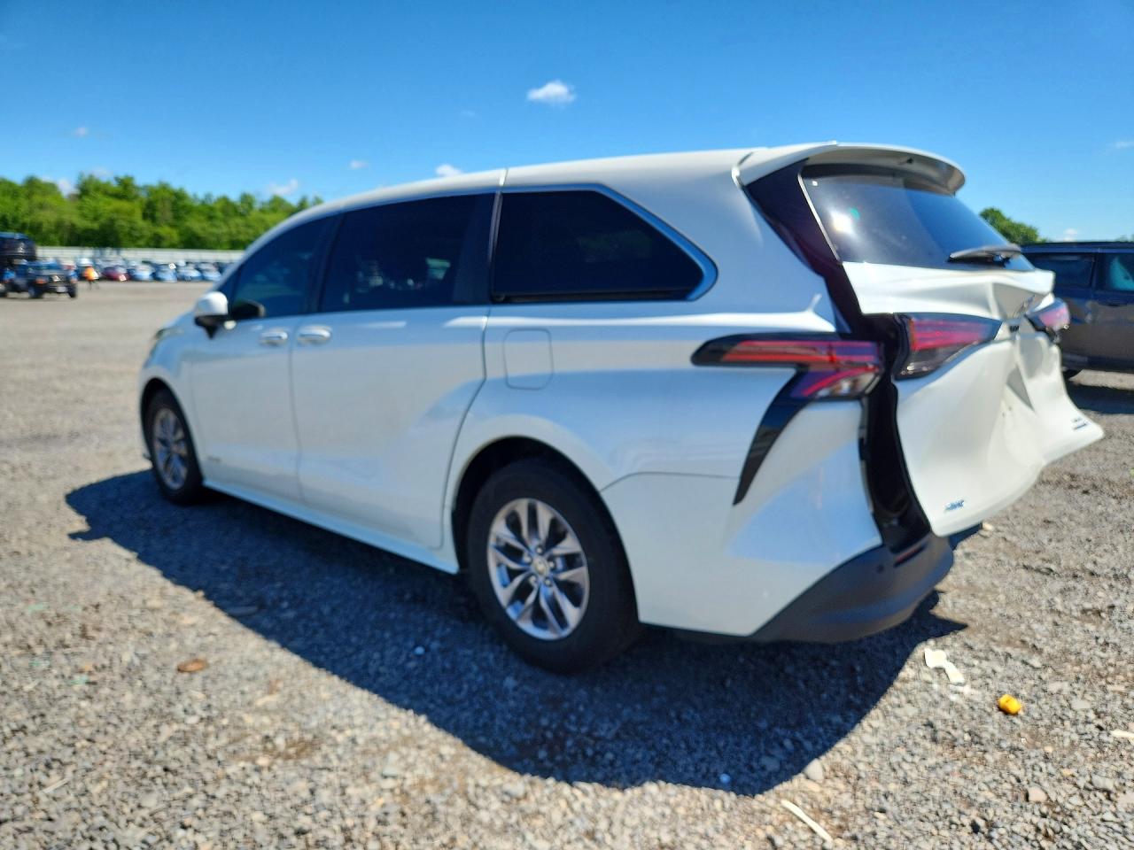 2021 Toyota Sienna Xle White vin: 5TDYSKFC7MS015933