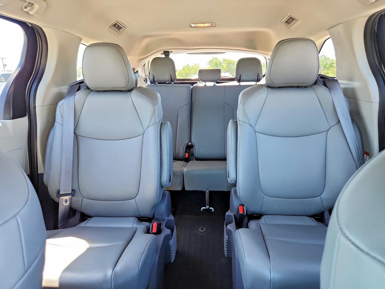 2021 Toyota Sienna Xle White vin: 5TDYSKFC7MS015933