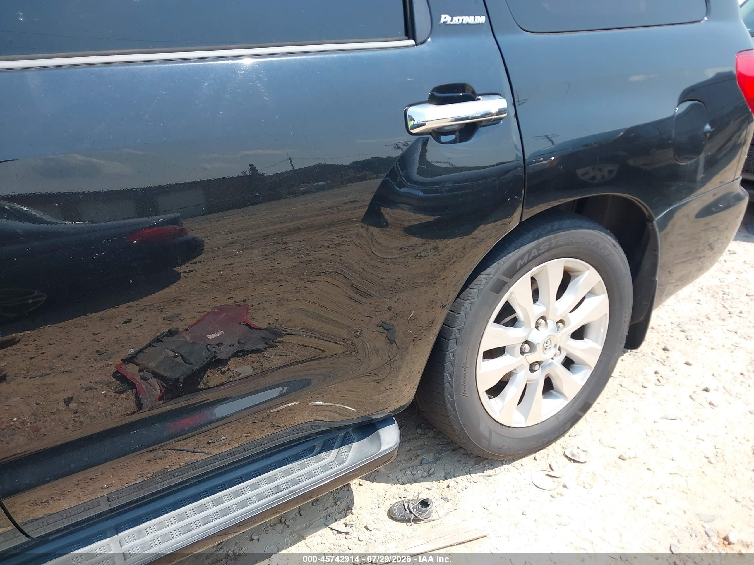 2010 Toyota Sequoia Platinum 5.7l V8 Black vin: 5TDYY5G11AS023258