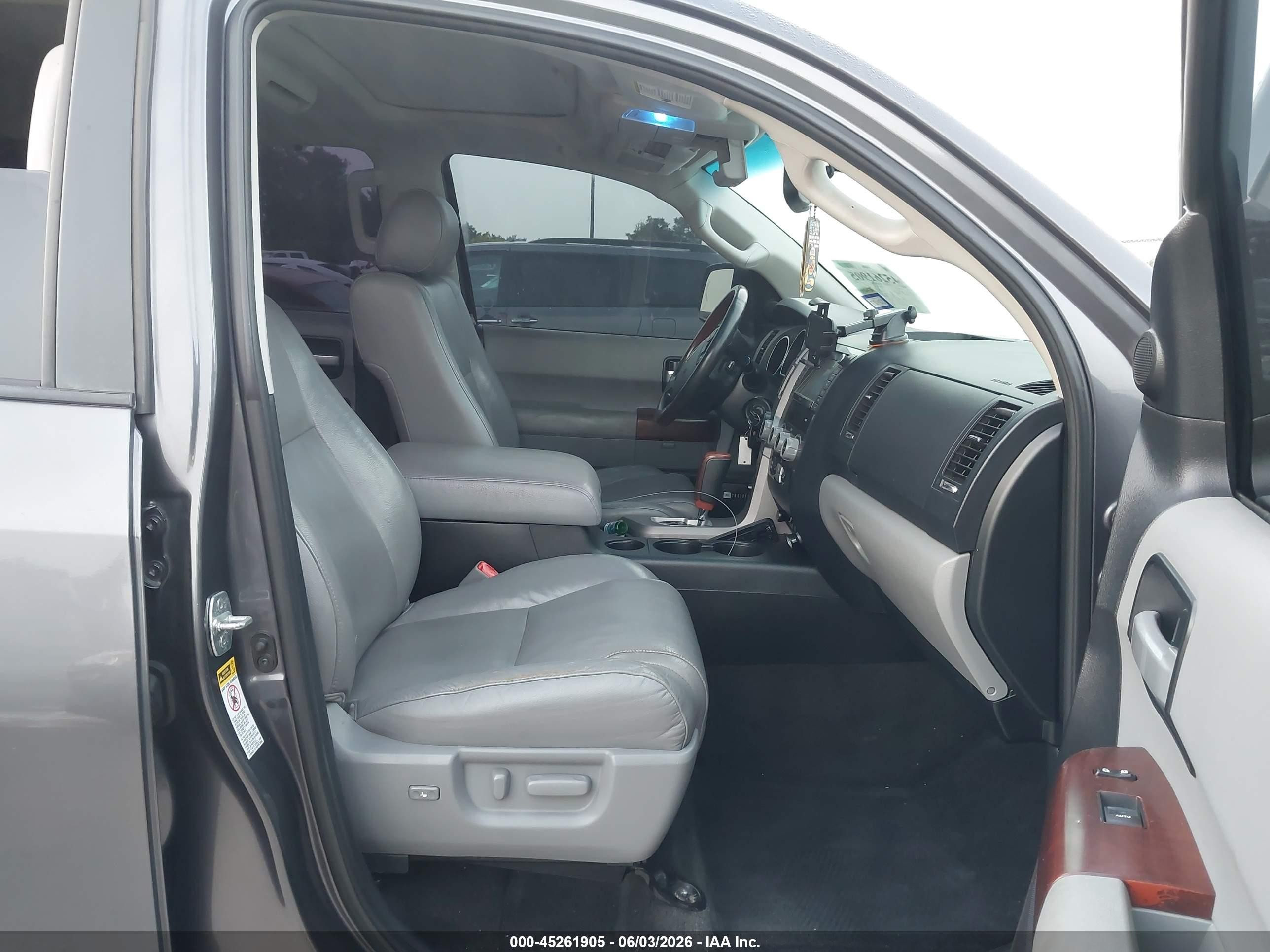 2012 Toyota Sequoia Platinum 5.7l V8 Gray vin: 5TDYY5G11CS041228