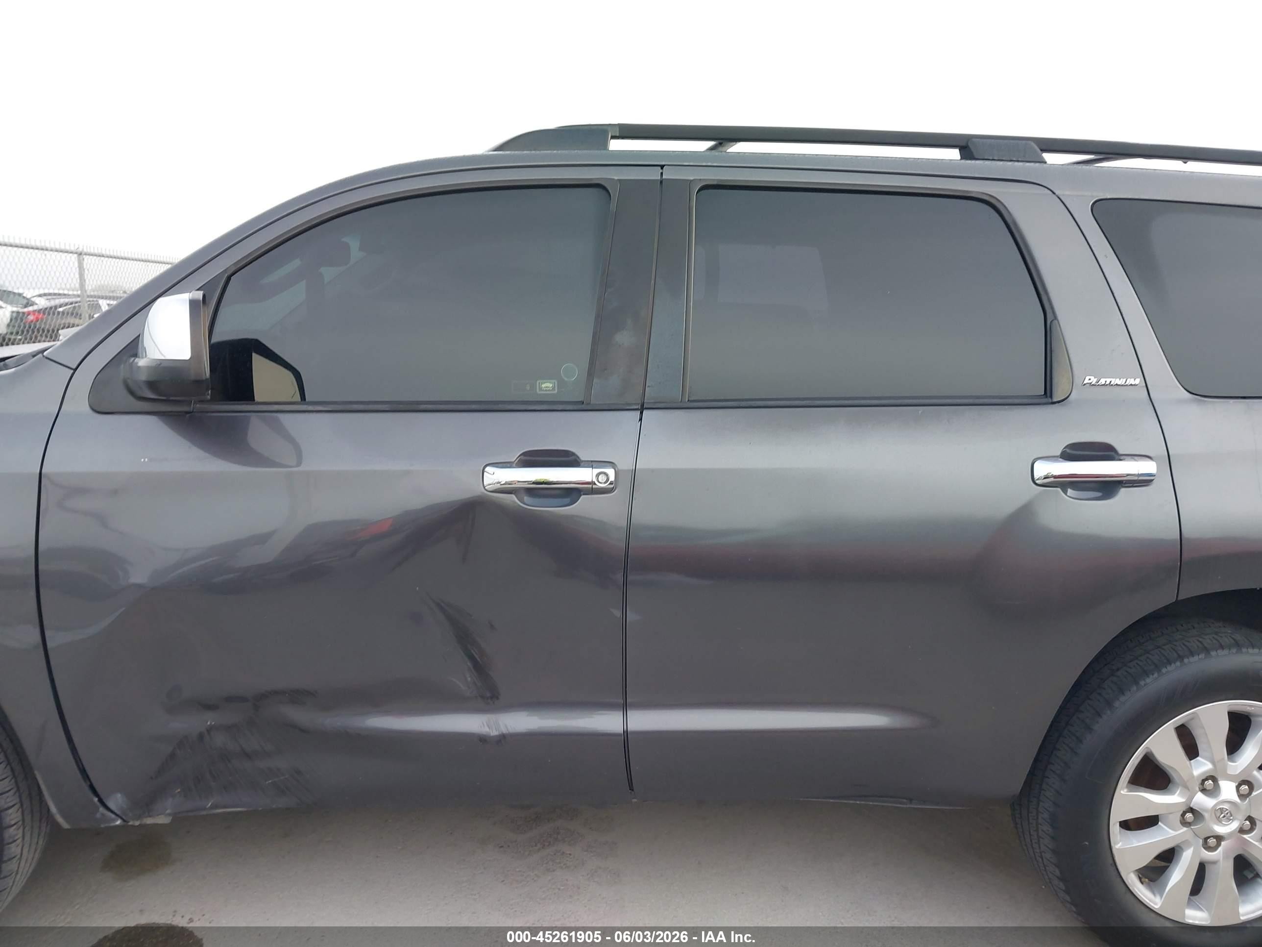 2012 Toyota Sequoia Platinum 5.7l V8 Gray vin: 5TDYY5G11CS041228