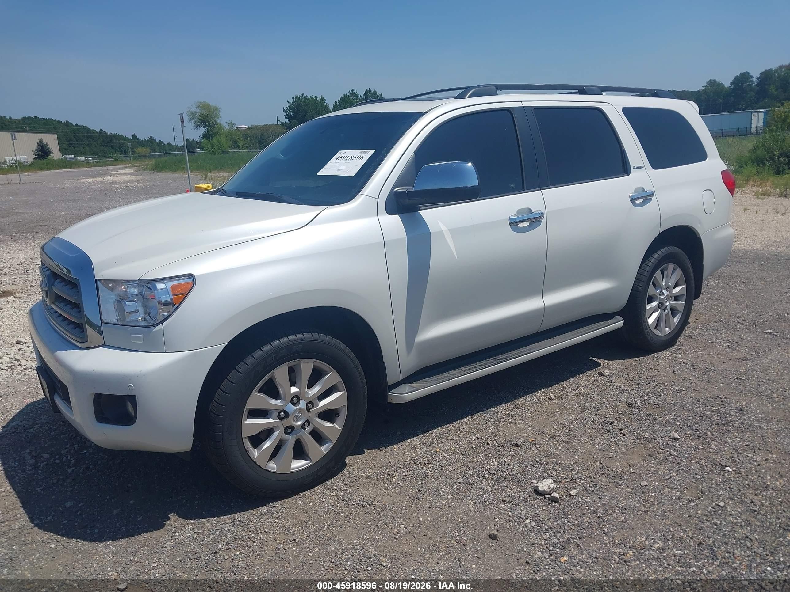 2010 Toyota Sequoia Platinum 5.7l V8 White vin: 5TDYY5G12AS028064