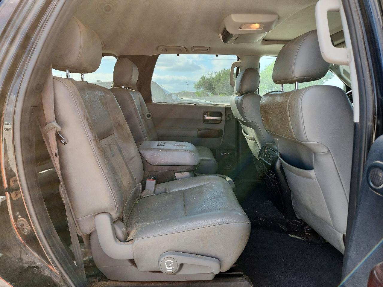 2013 Toyota Sequoia Platinum Black vin: 5TDYY5G12DS044396