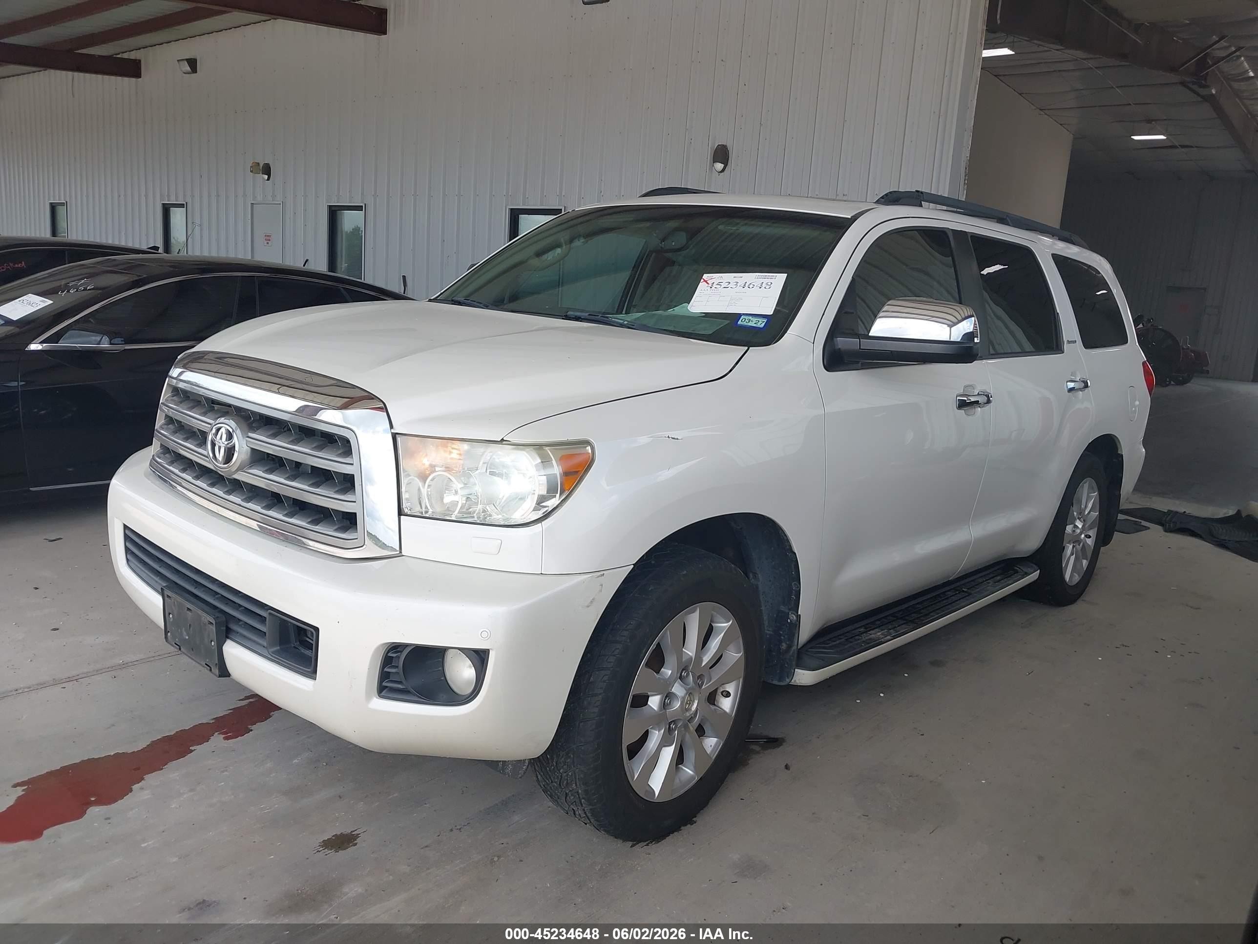2014 Toyota Sequoia Platinum 5.7l V8 White vin: 5TDYY5G12ES055139