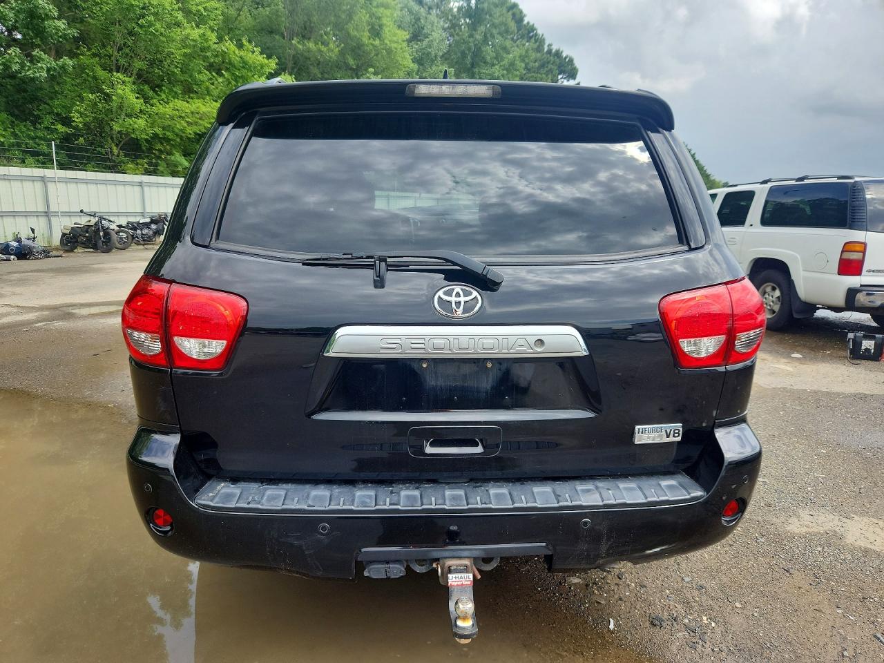 2011 Toyota Sequoia Platinum Черный vin: 5TDYY5G13BS034134