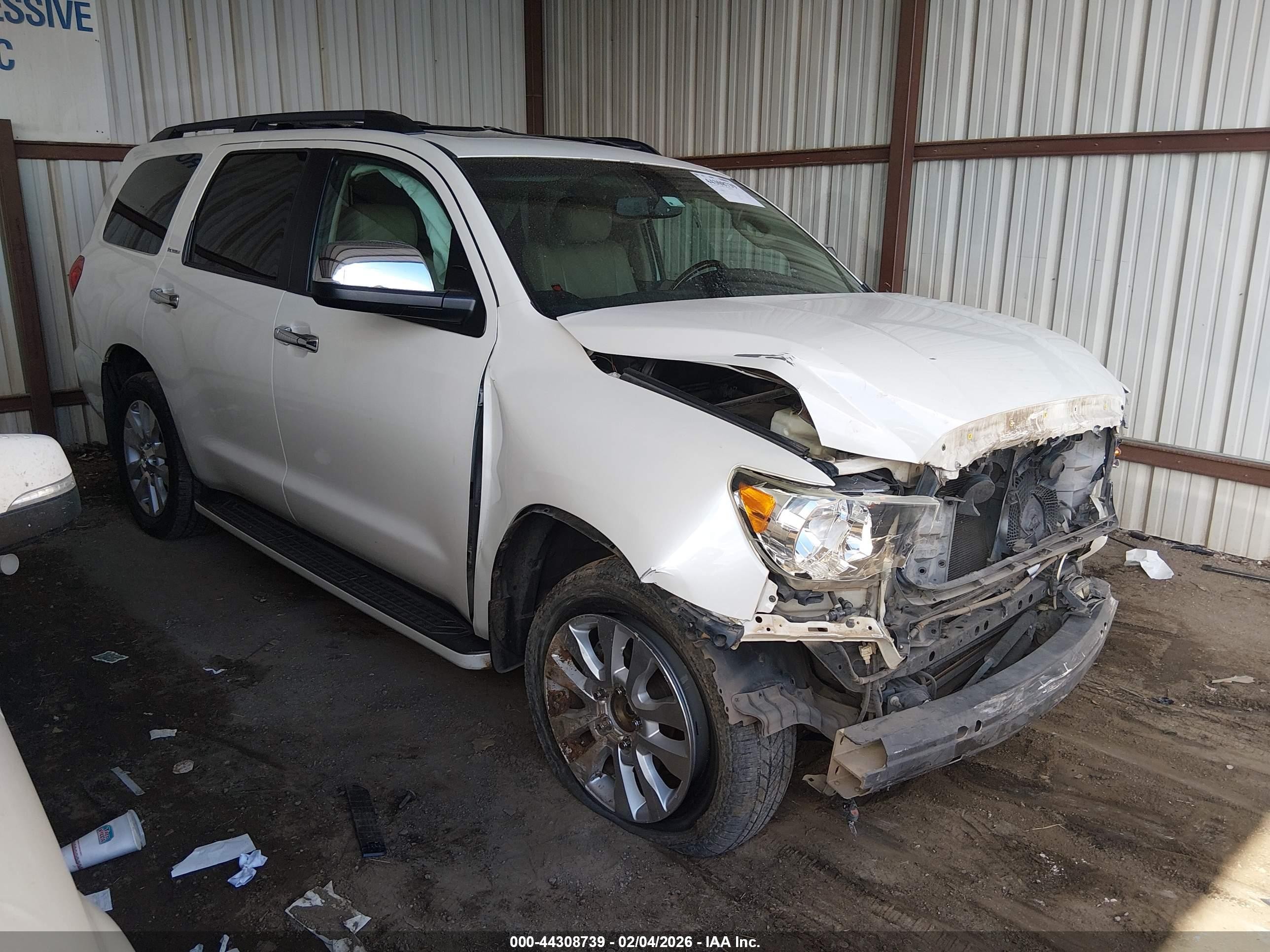 2014 Toyota Sequoia Platinum 5.7l V8 Белый vin: 5TDYY5G13ES052671