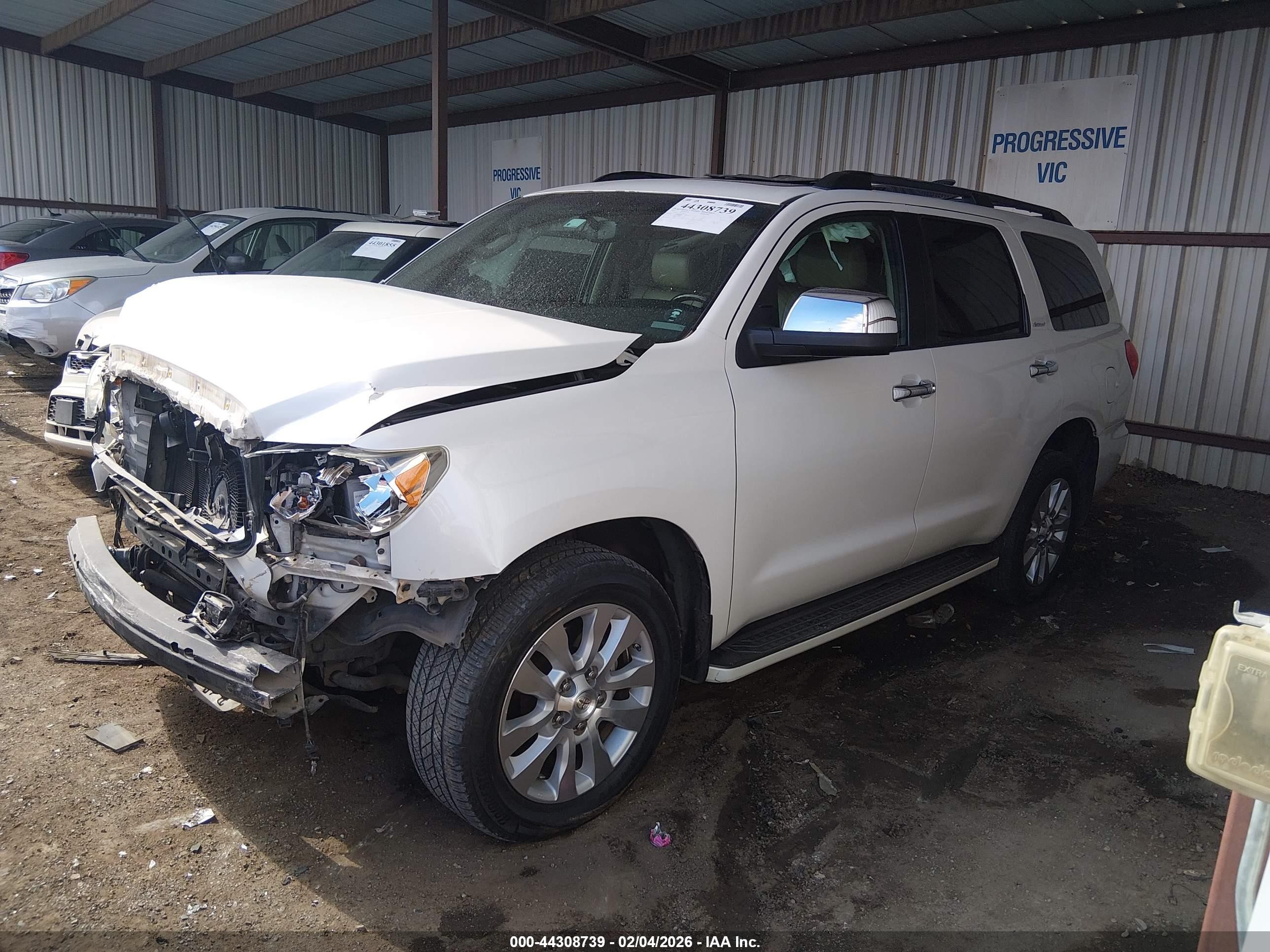 2014 Toyota Sequoia Platinum 5.7l V8 White vin: 5TDYY5G13ES052671