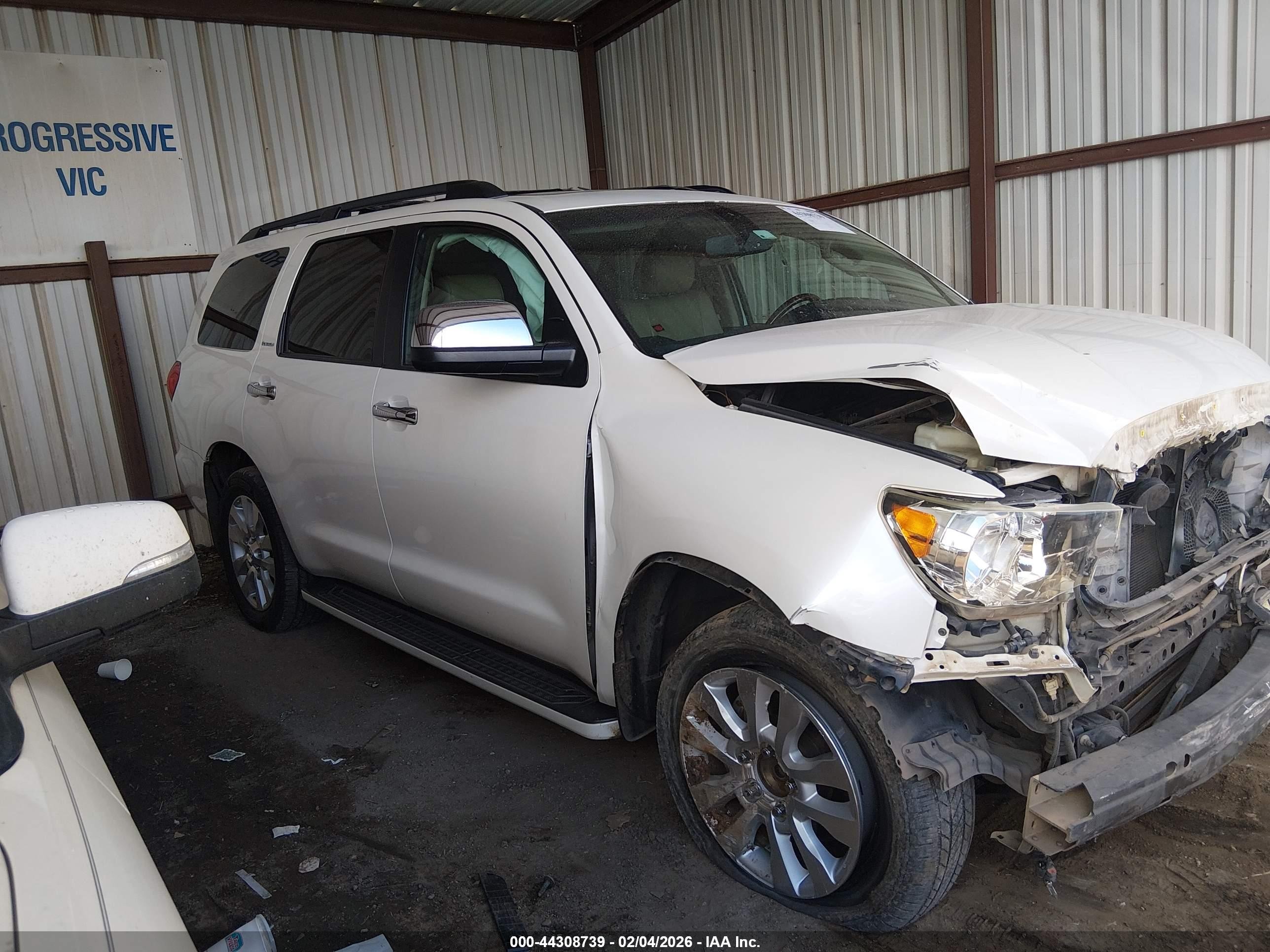 2014 Toyota Sequoia Platinum 5.7l V8 White vin: 5TDYY5G13ES052671