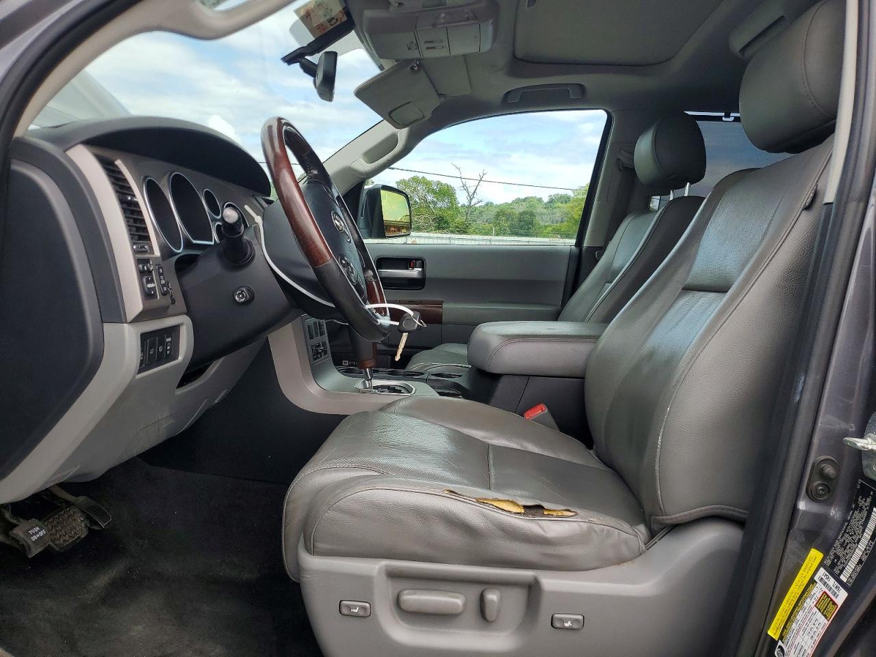 2013 Toyota Sequoia Platinum Gray vin: 5TDYY5G14DS045968