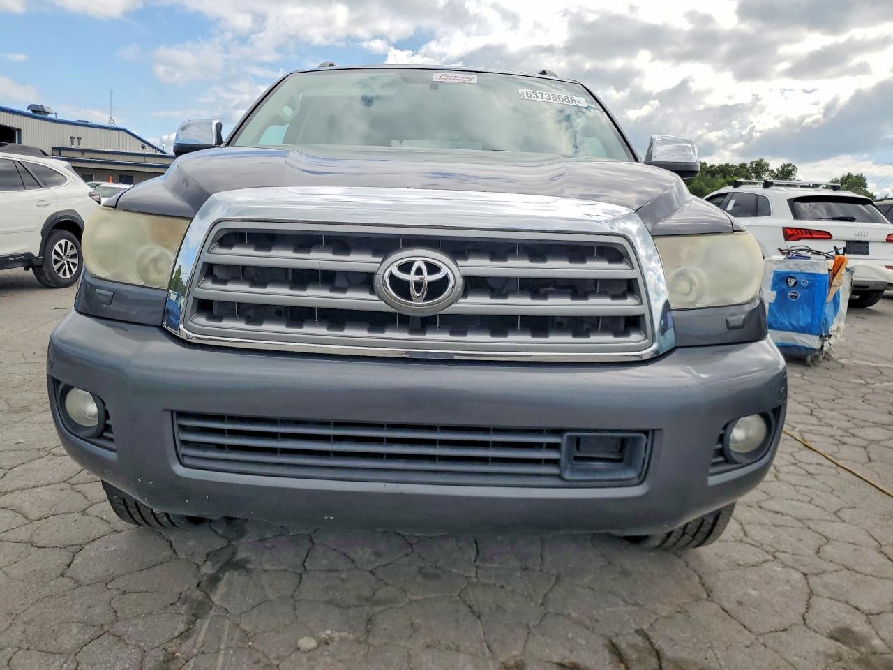 2013 Toyota Sequoia Platinum Gray vin: 5TDYY5G14DS045968