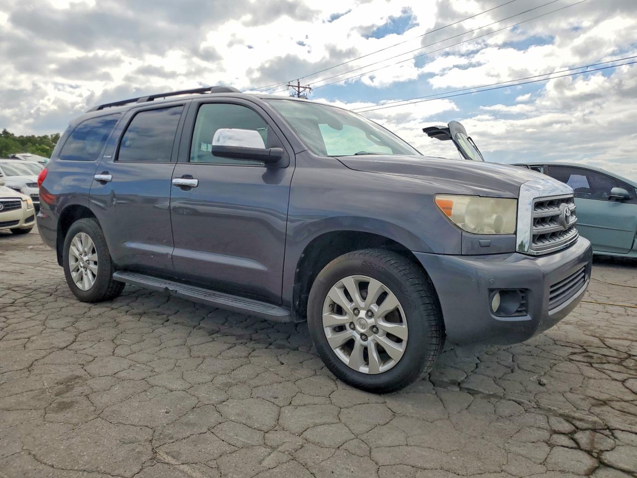 2013 Toyota Sequoia Platinum Gray vin: 5TDYY5G14DS045968