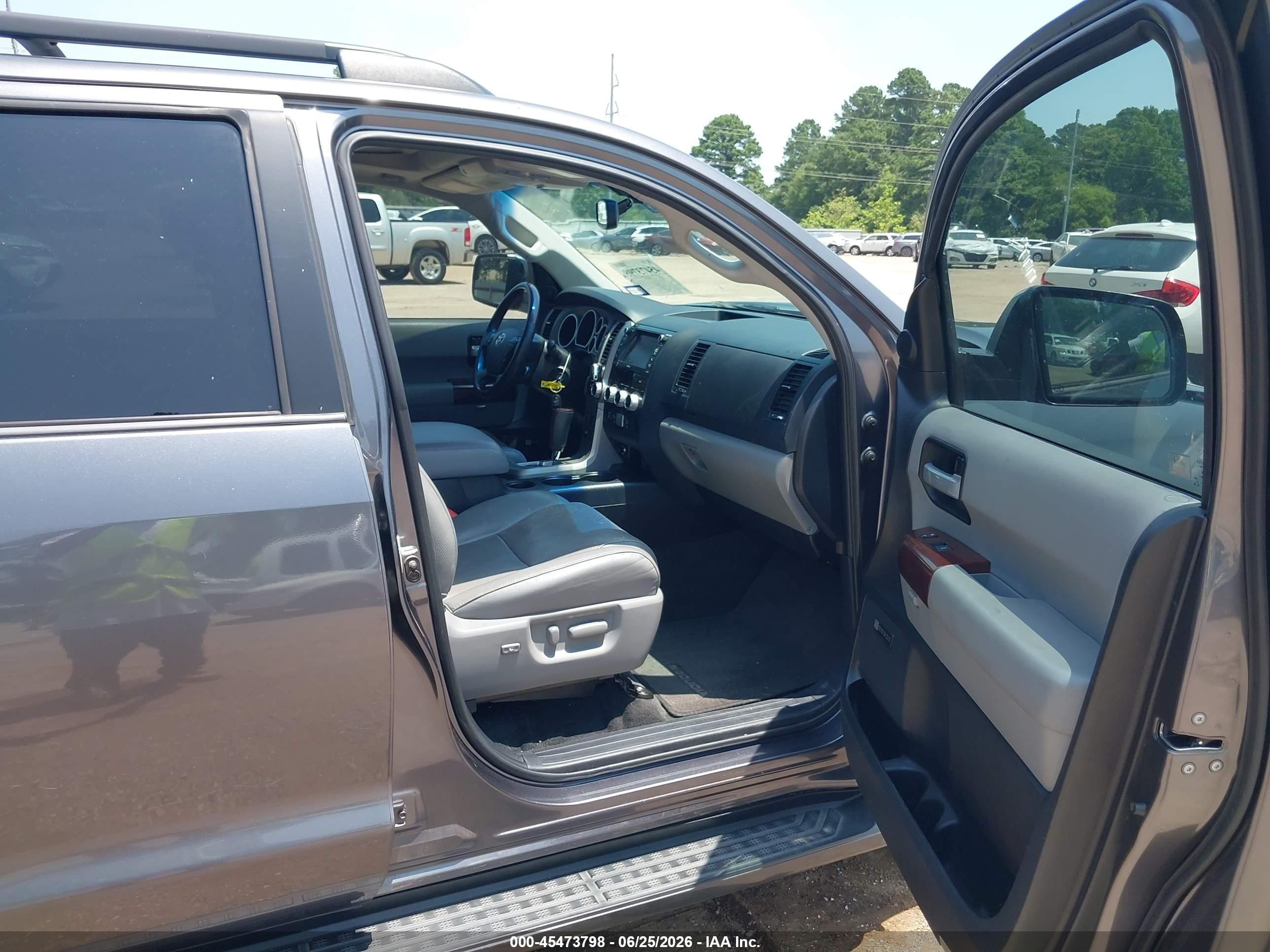 2013 Toyota Sequoia Platinum 5.7l V8 Gray vin: 5TDYY5G16DS045308