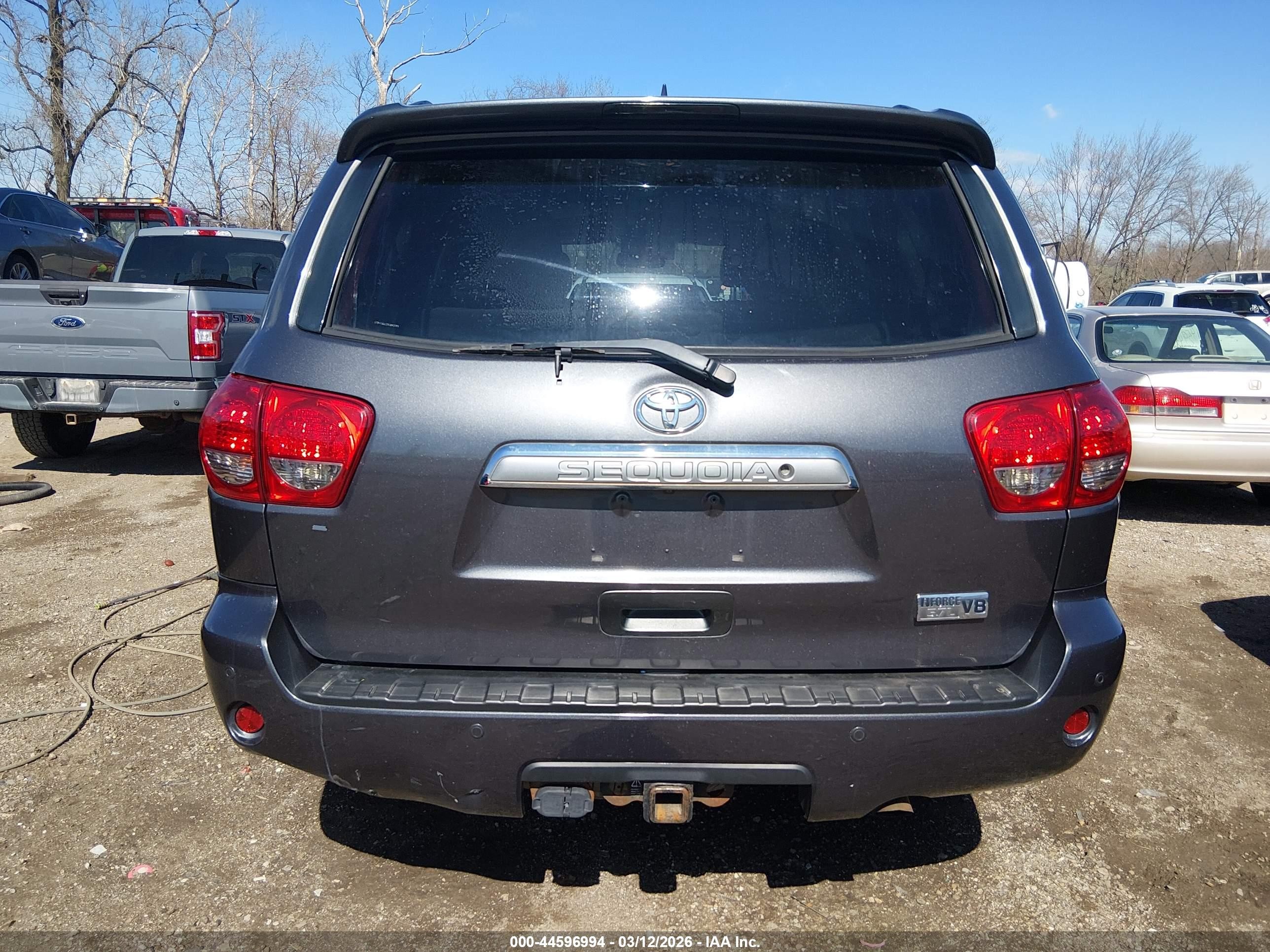 2013 Toyota Sequoia Platinum 5.7l V8 Gray vin: 5TDYY5G17DS043793