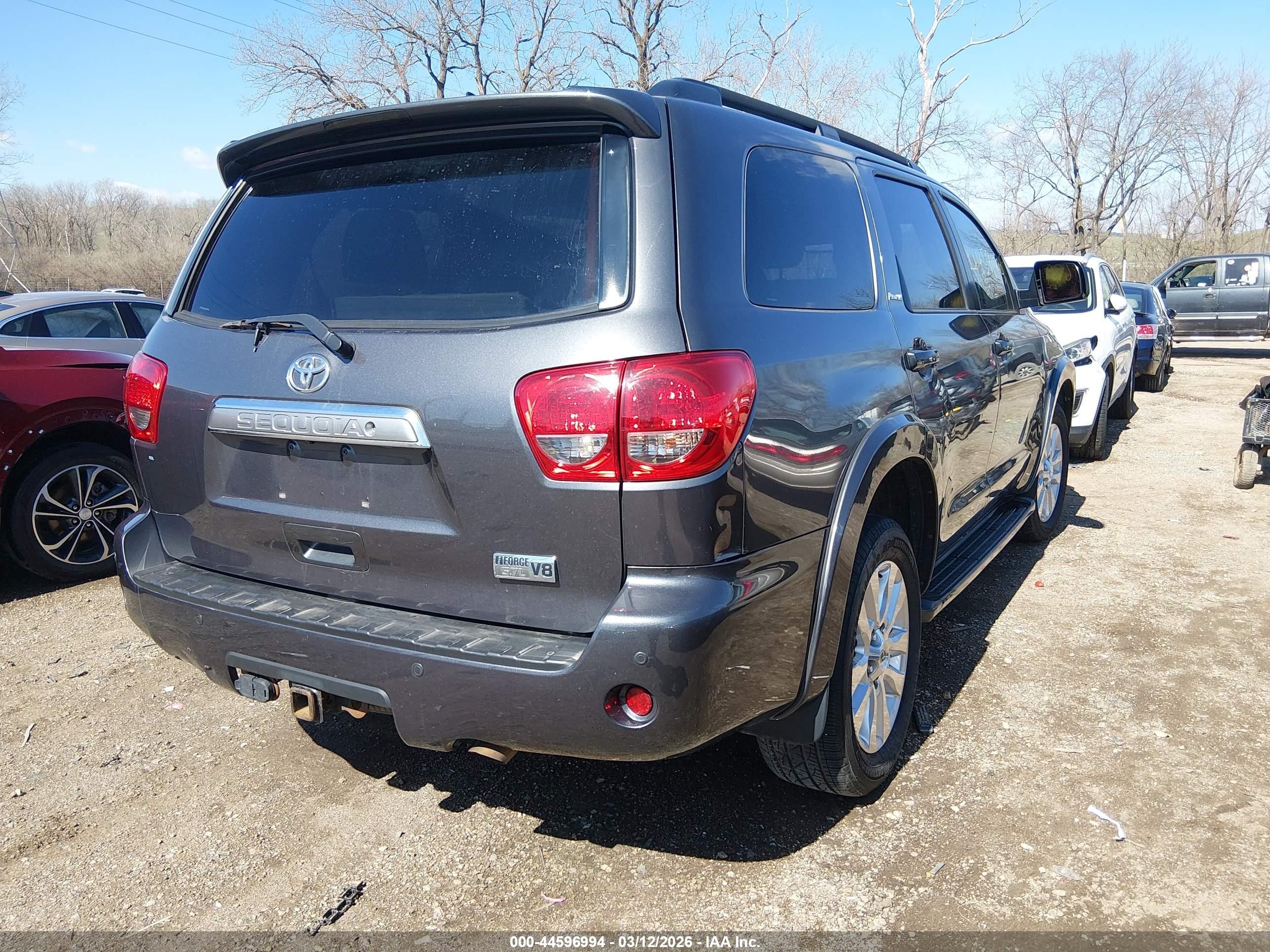 2013 Toyota Sequoia Platinum 5.7l V8 Gray vin: 5TDYY5G17DS043793