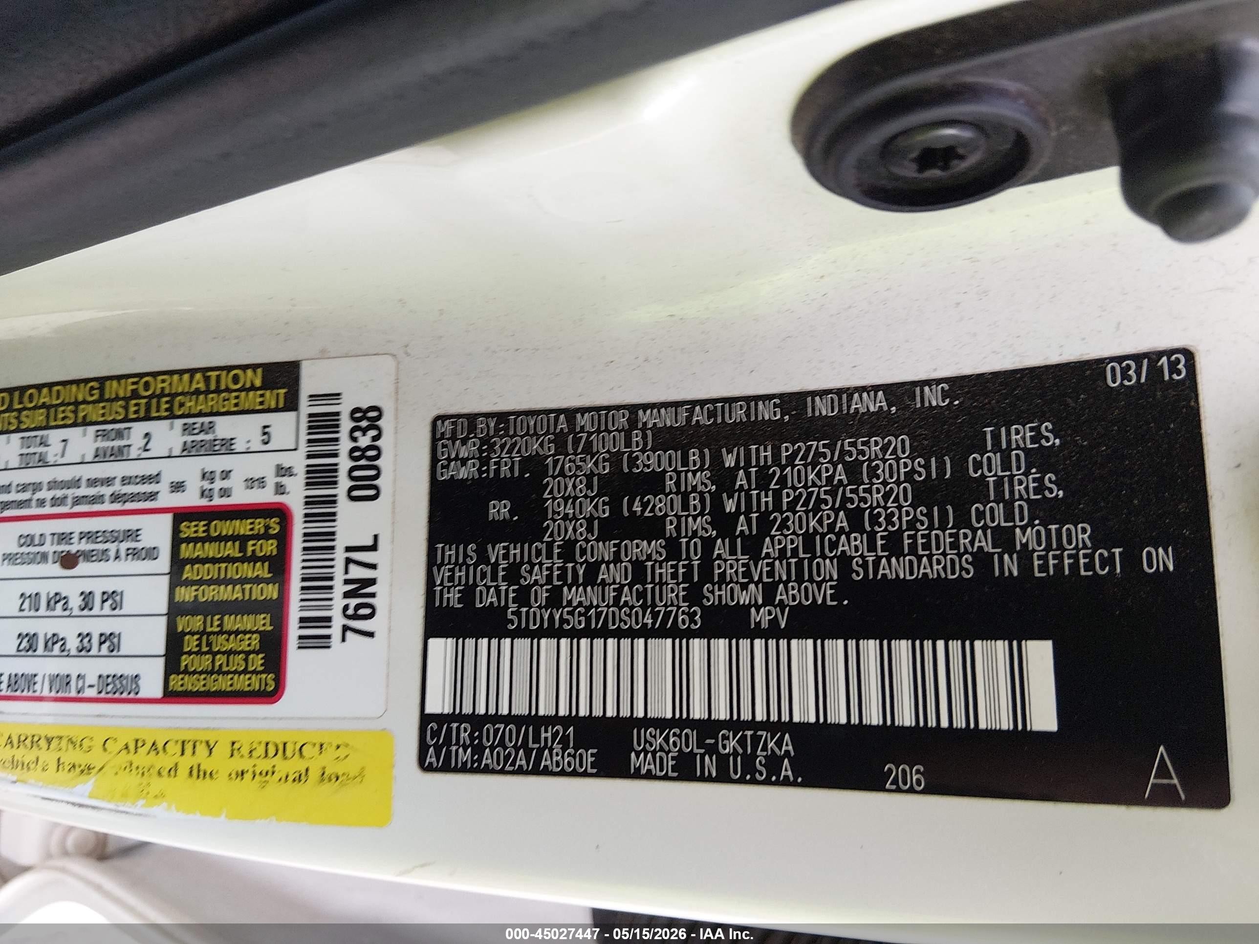 2013 Toyota Sequoia Platinum 5.7l V8 White vin: 5TDYY5G17DS047763