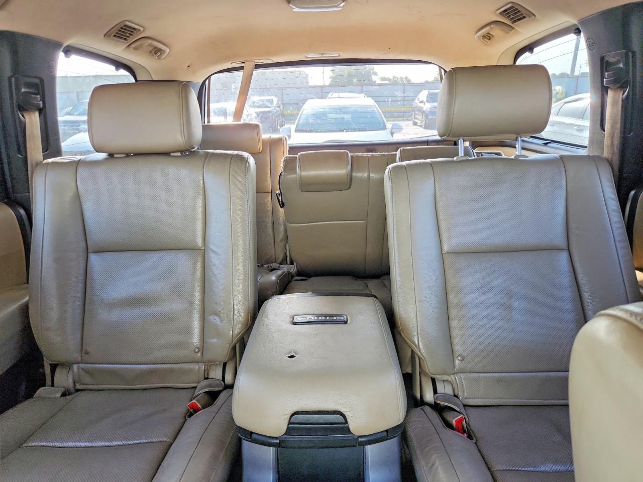 2010 Toyota Sequoia Platinum Белый vin: 5TDYY5G18AS029736