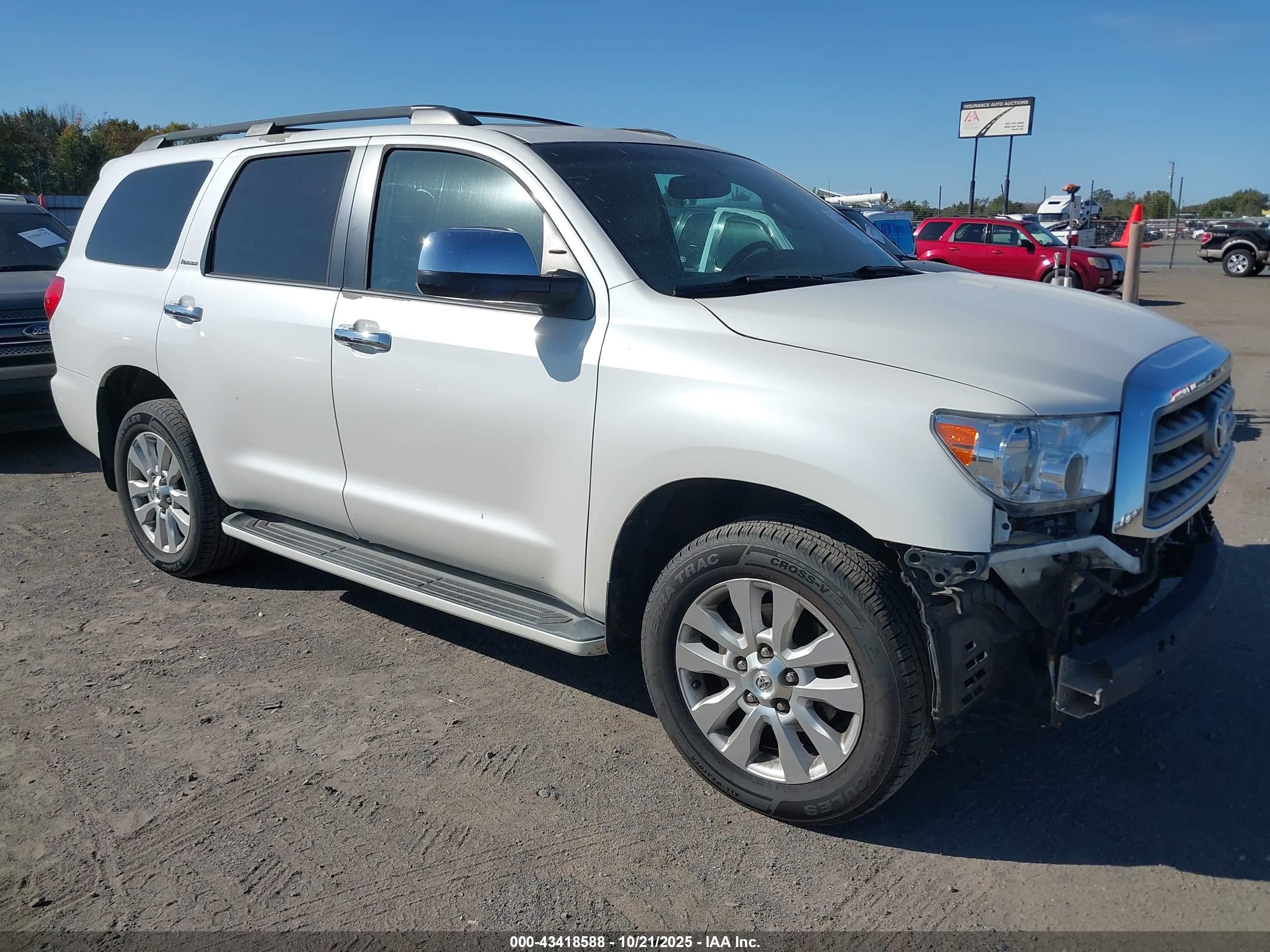 2014 Toyota Sequoia Platinum 5.7l V8 White vin: 5TDYY5G18ES054089