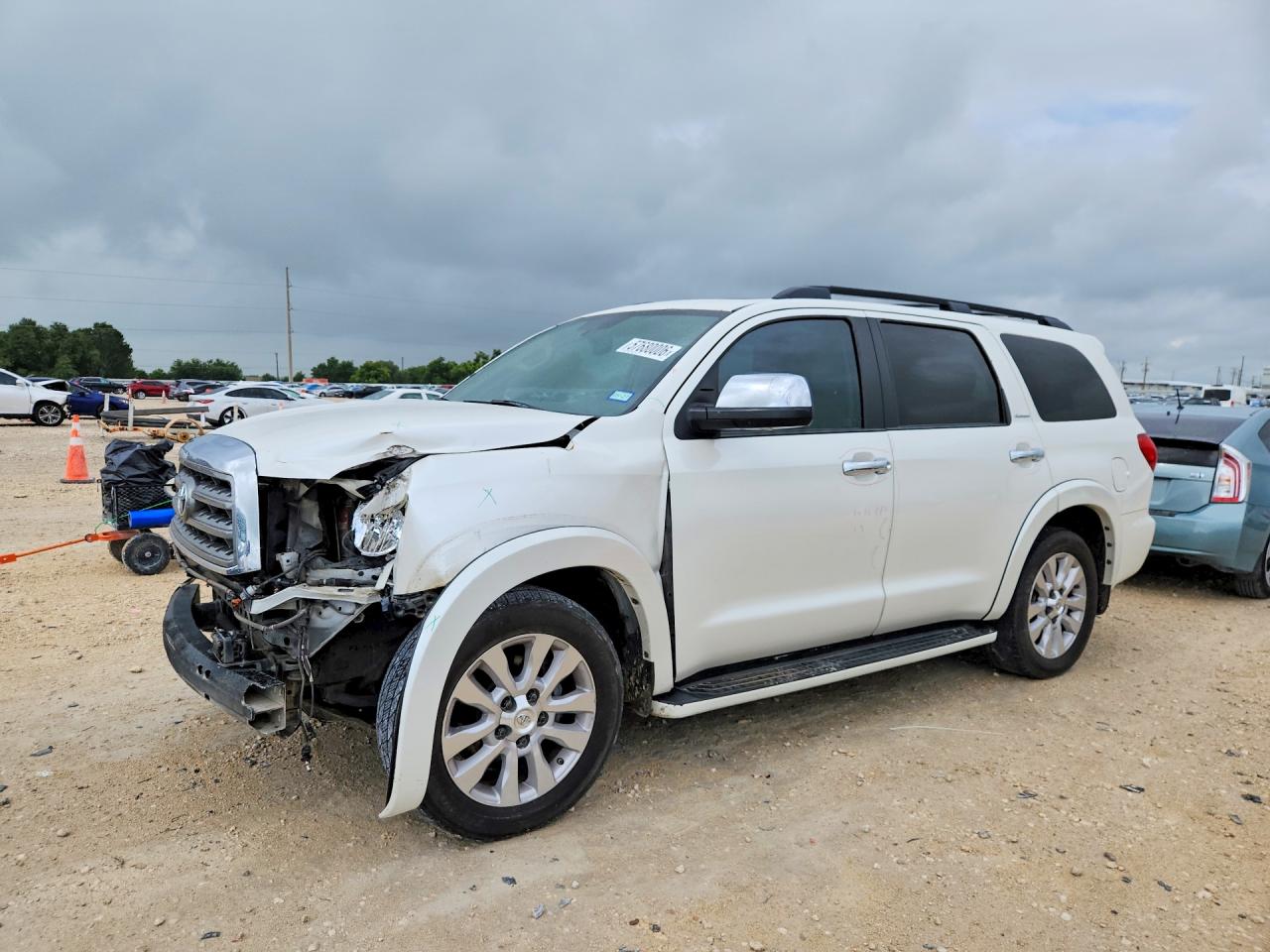 2015 Toyota Sequoia Platinum White vin: 5TDYY5G18FS057950