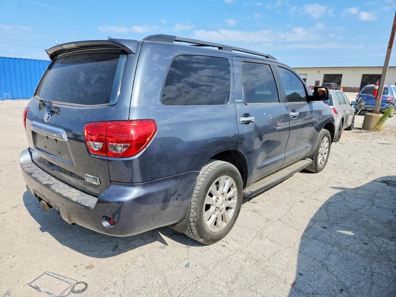 2010 Toyota Sequoia Platinum Blue vin: 5TDYY5G19AS025002