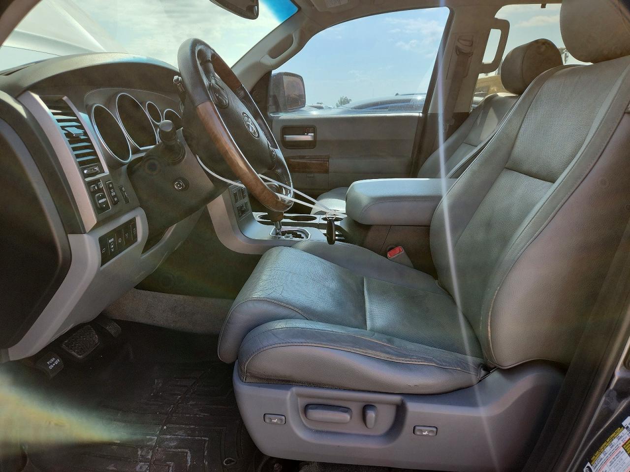 2010 Toyota Sequoia Platinum Blue vin: 5TDYY5G19AS025002
