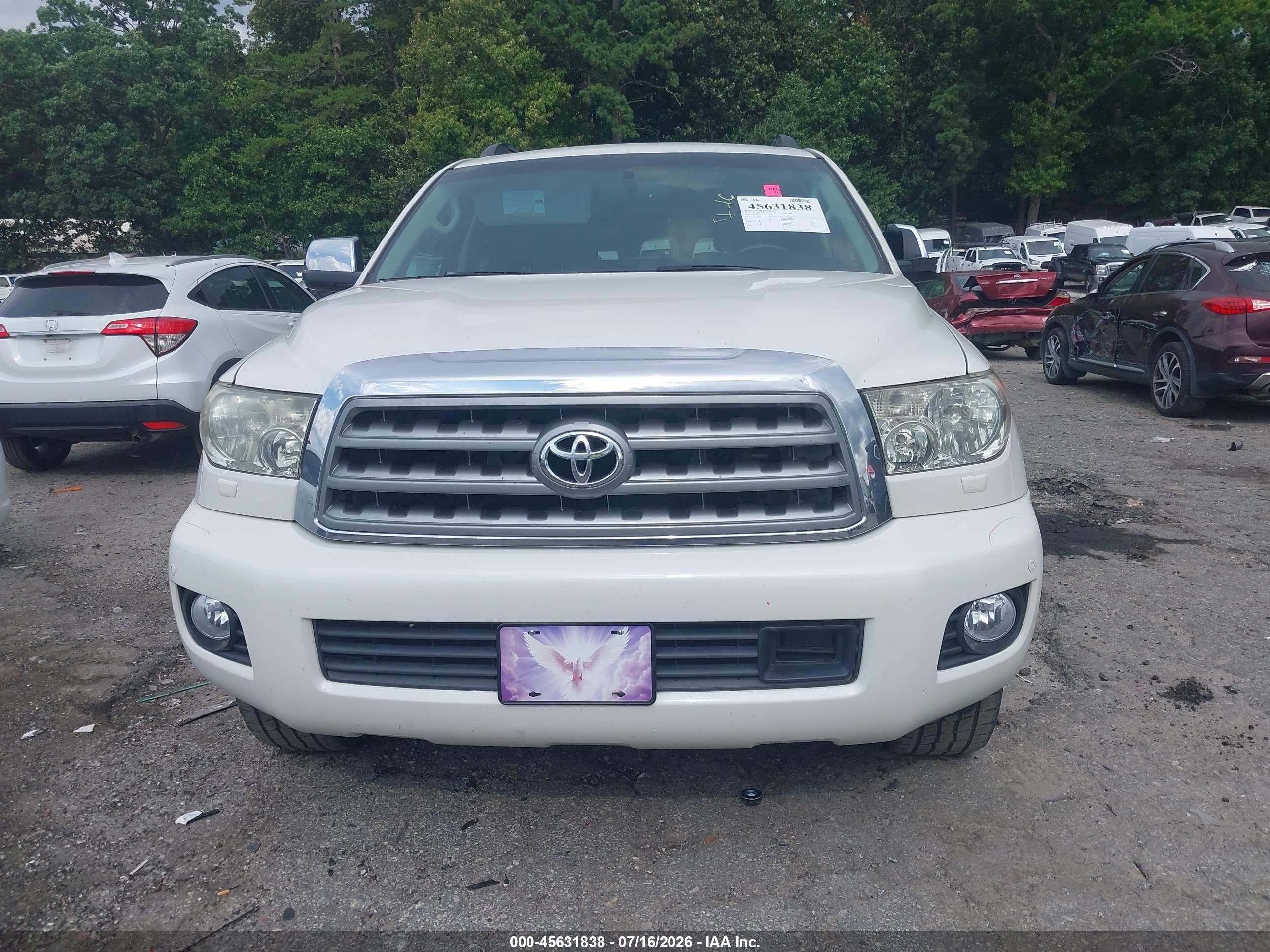 2010 Toyota Sequoia Platinum 5.7l V8 Белый vin: 5TDYY5G19AS026702