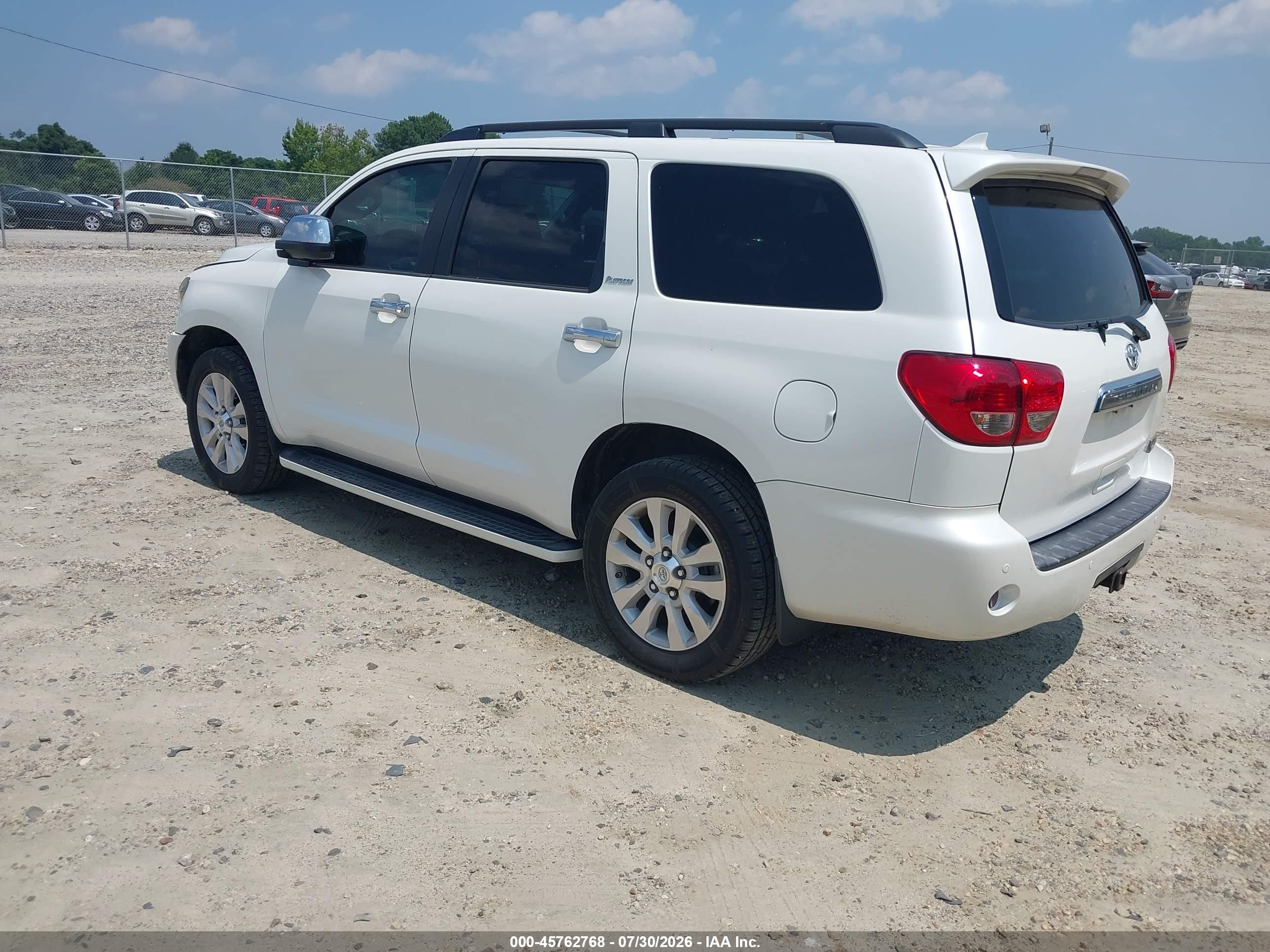 2015 Toyota Sequoia Platinum 5.7l V8 White vin: 5TDYY5G1XFS057156