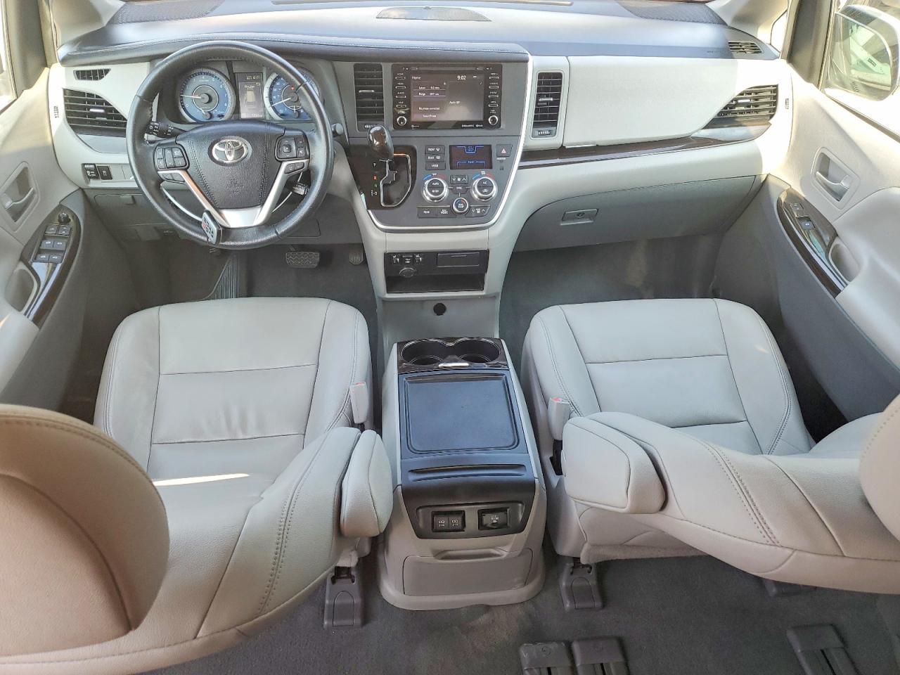 2020 Toyota Sienna Xle 8-passenger Gray vin: 5TDYZ3DC1LS040703