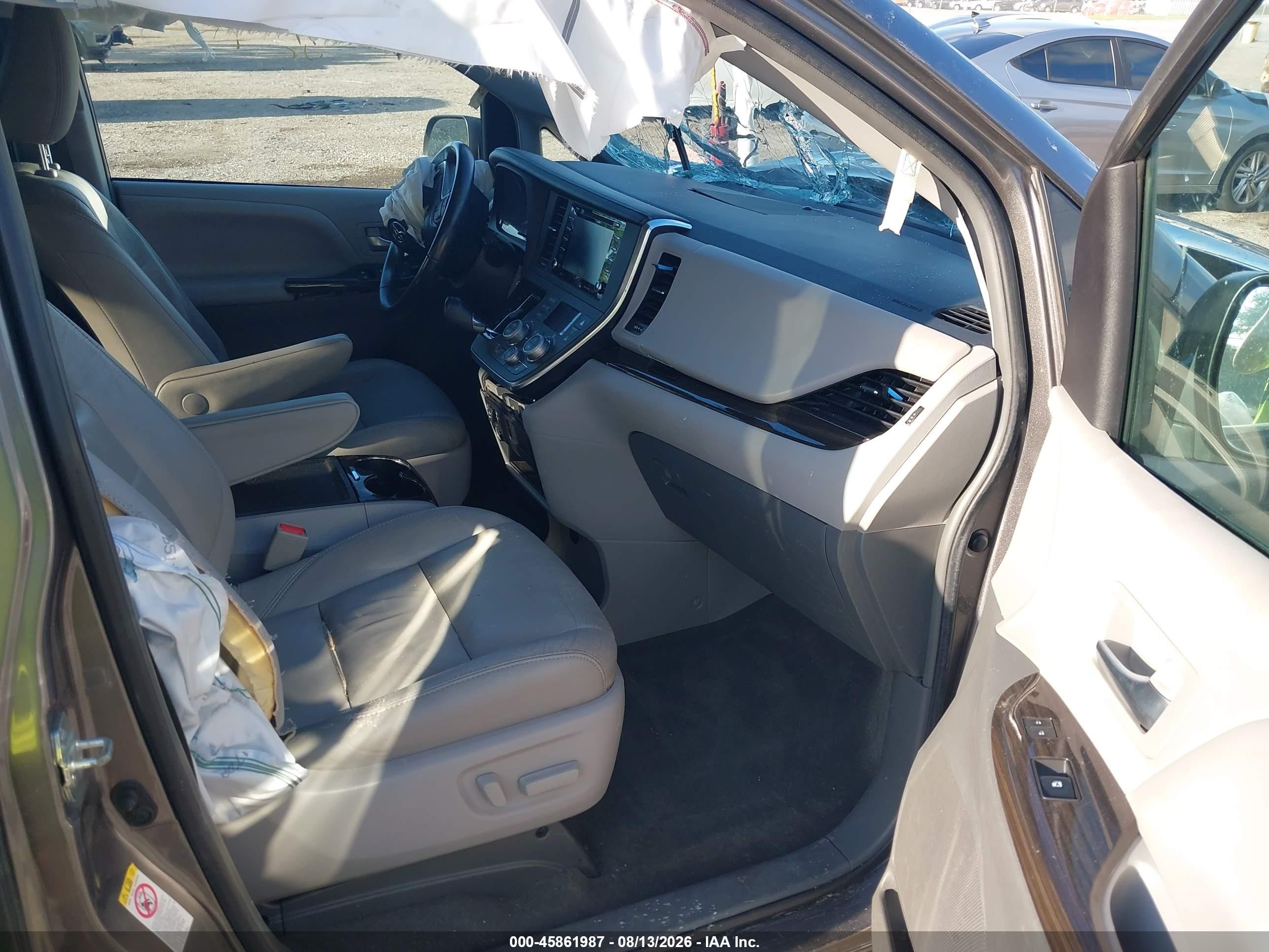 2018 Toyota Sienna Xle 8 Passenger Gray vin: 5TDYZ3DC4JS942498