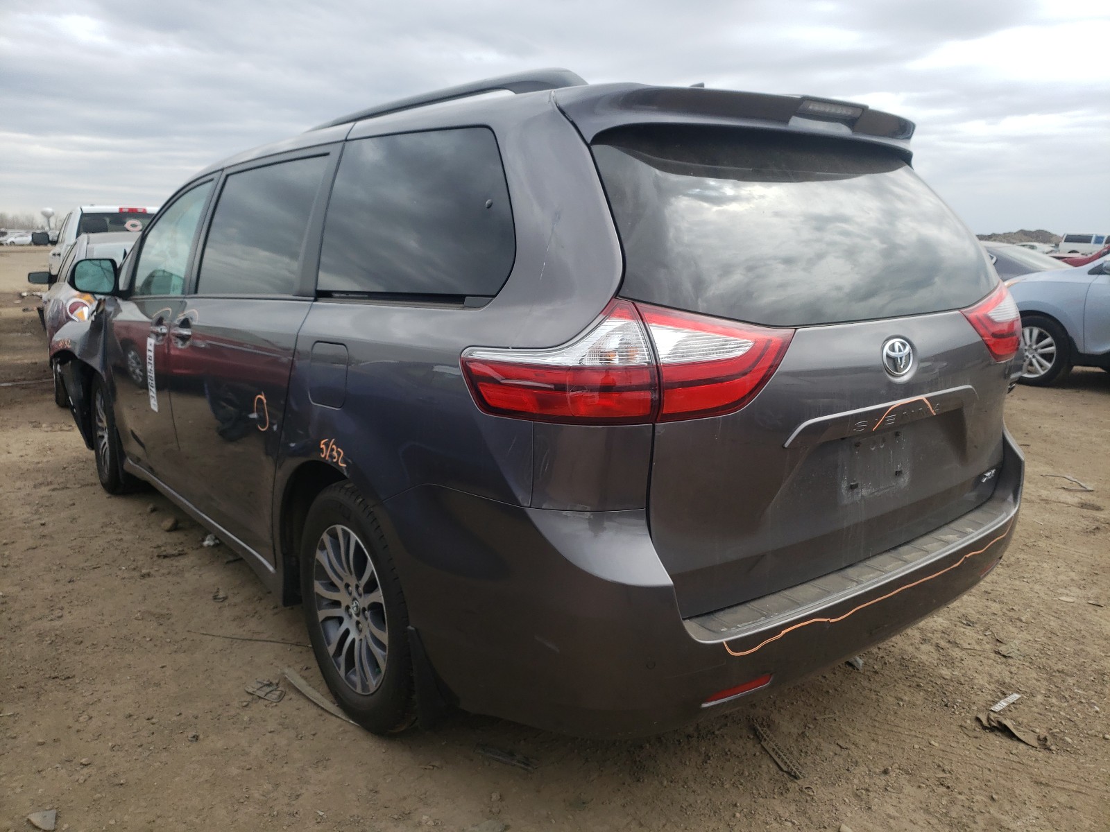 2018 Toyota Sienna Xle Gray vin: 5TDYZ3DC4JS962685