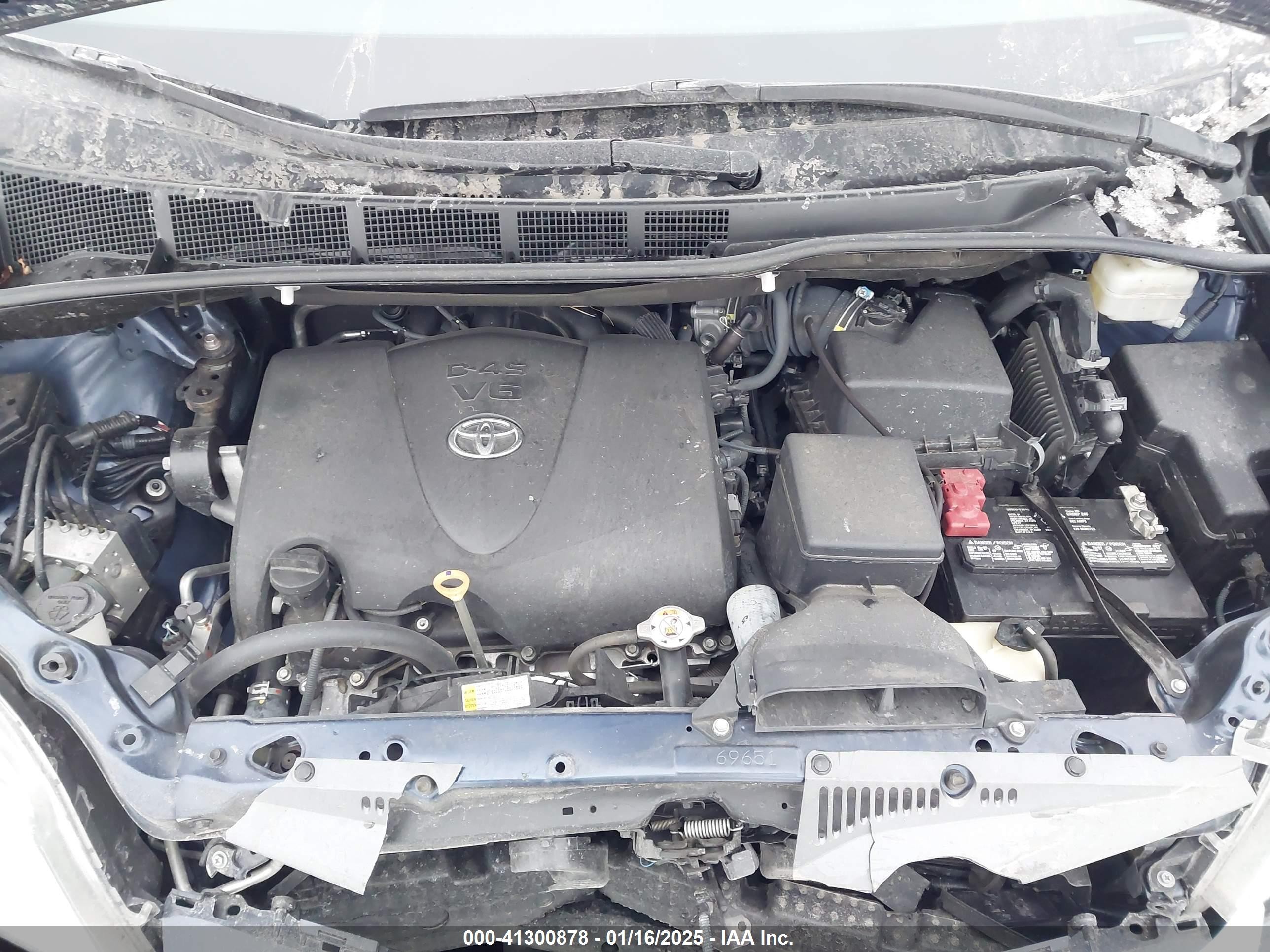 2018 Toyota Sienna Limited 7 Passenger/limited Premium 7 Passenger/xle 7 Passenger/xle 8 Passenger Blue vin: 5TDYZ3DC6JS954751