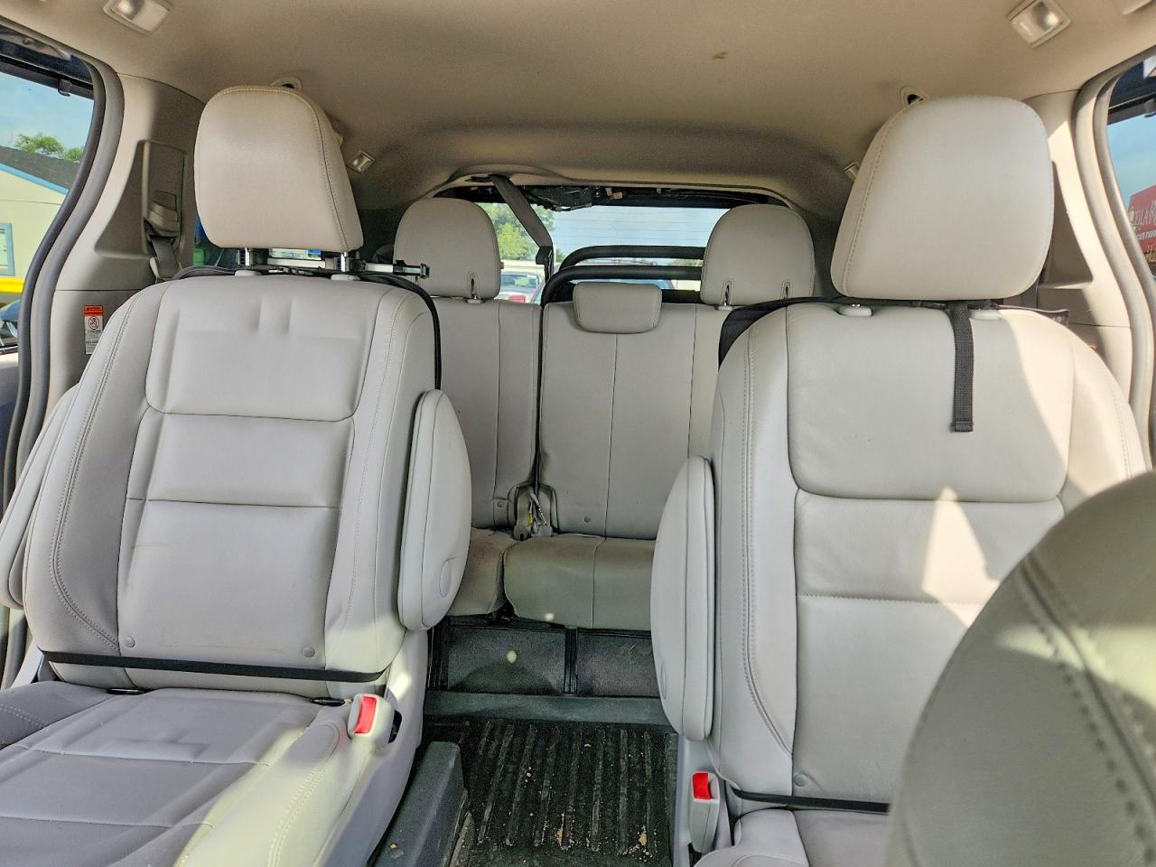 2018 Toyota Sienna Xle 7-passenger Auto Access Se Blue vin: 5TDYZ3DC7JS943449
