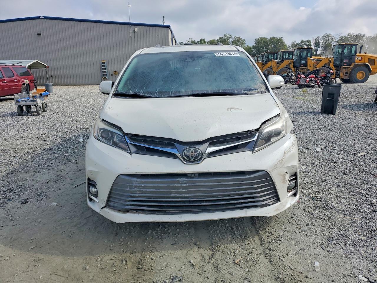 2018 Toyota Sienna Limited Premium 7-passenger White vin: 5TDYZ3DC7JS959361