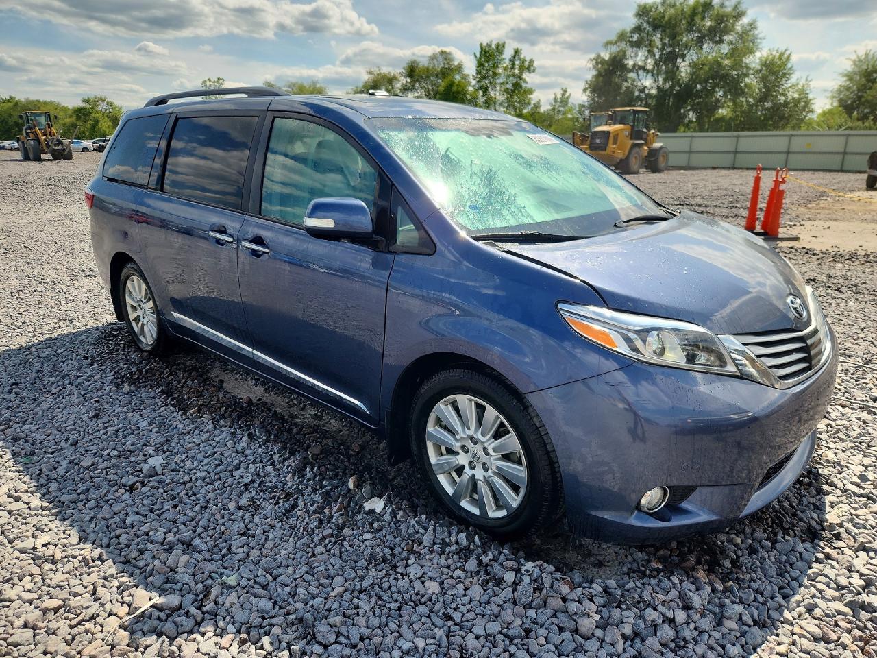 2017 Toyota Sienna Limited Premium 7-passenger Blue vin: 5TDYZ3DC8HS827610