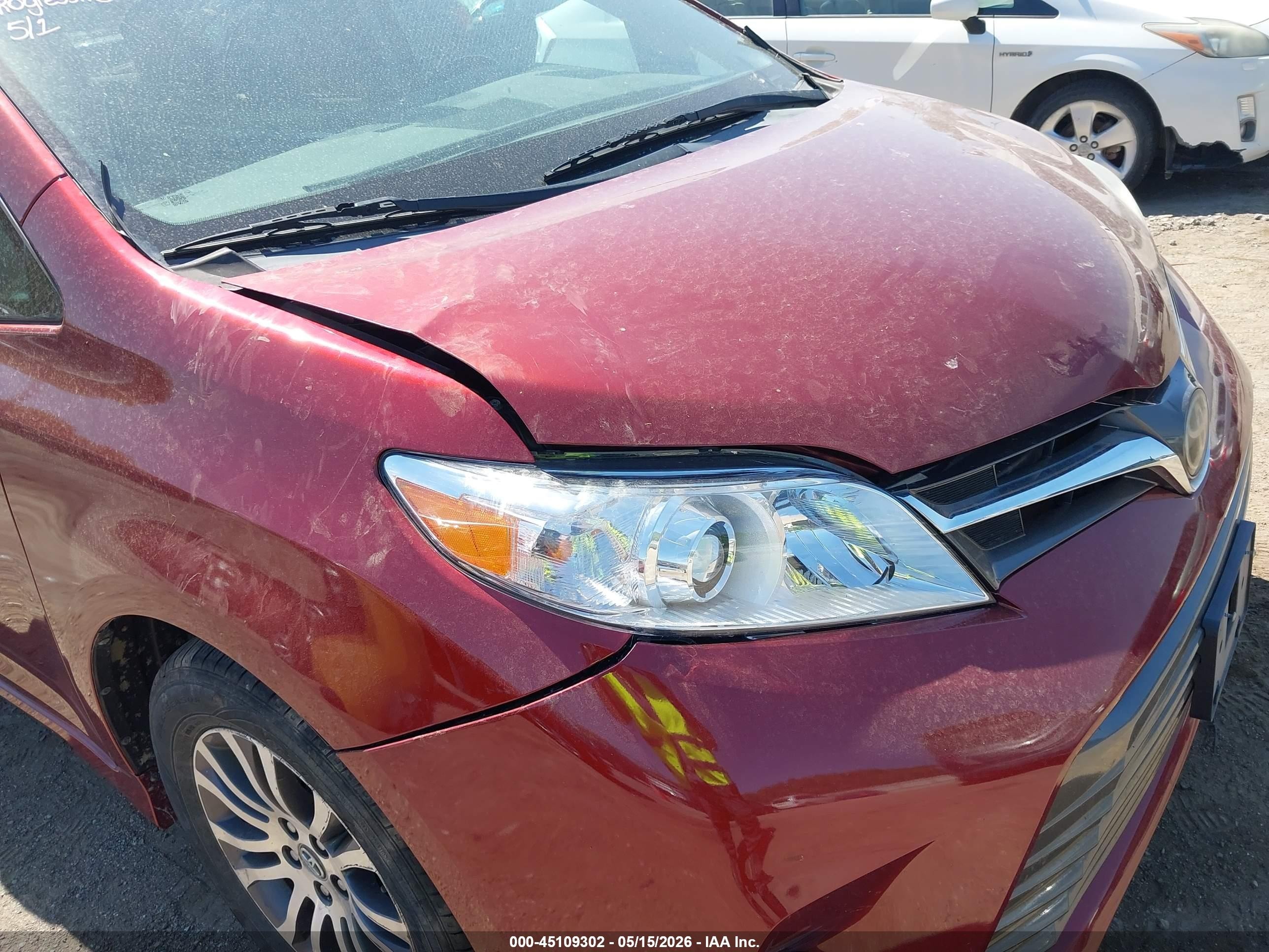 2020 Toyota Sienna Xle Red vin: 5TDYZ3DC8LS022831