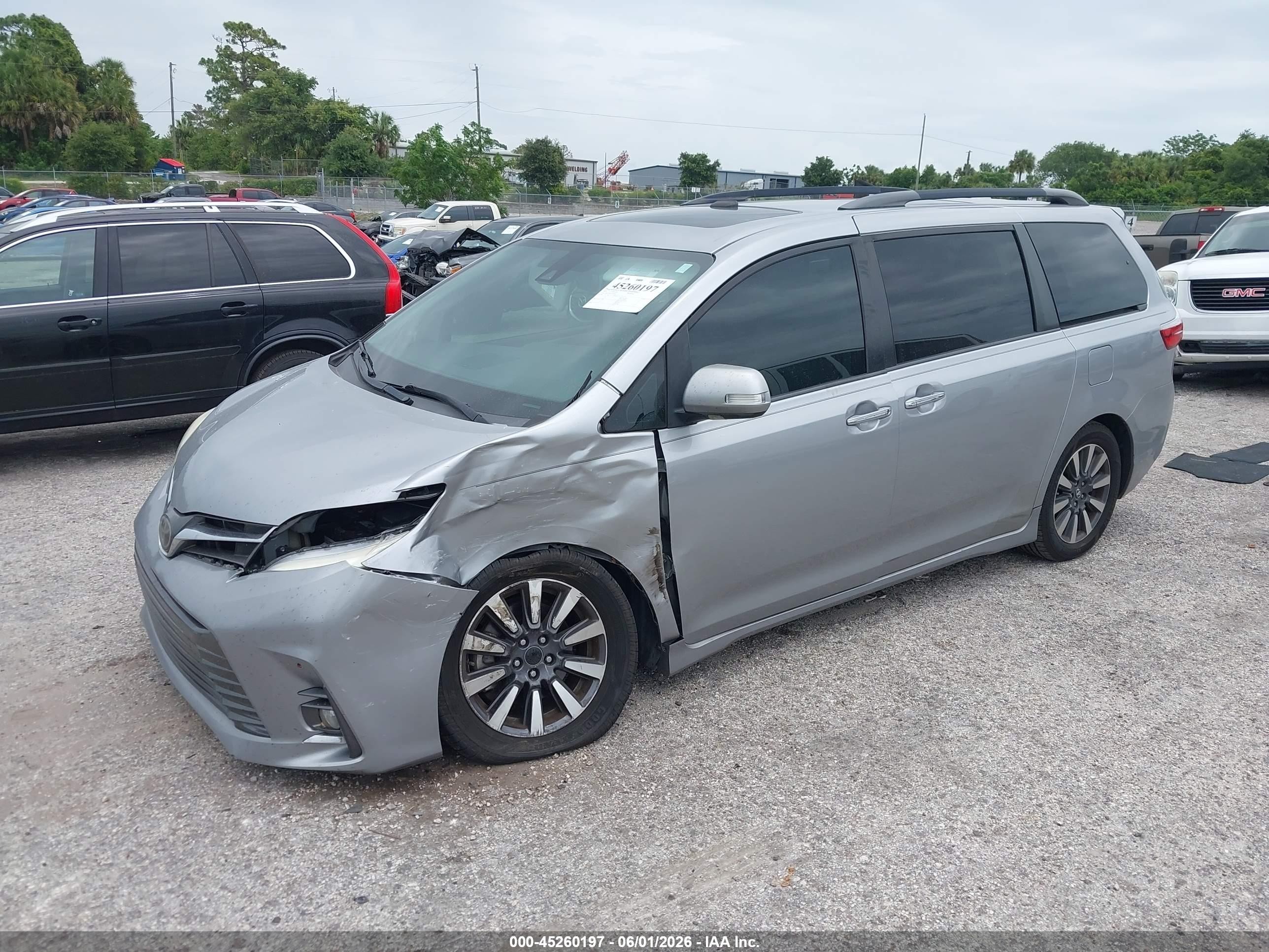 2018 Toyota Sienna Limited 7 Passenger Серый vin: 5TDYZ3DCXJS957944