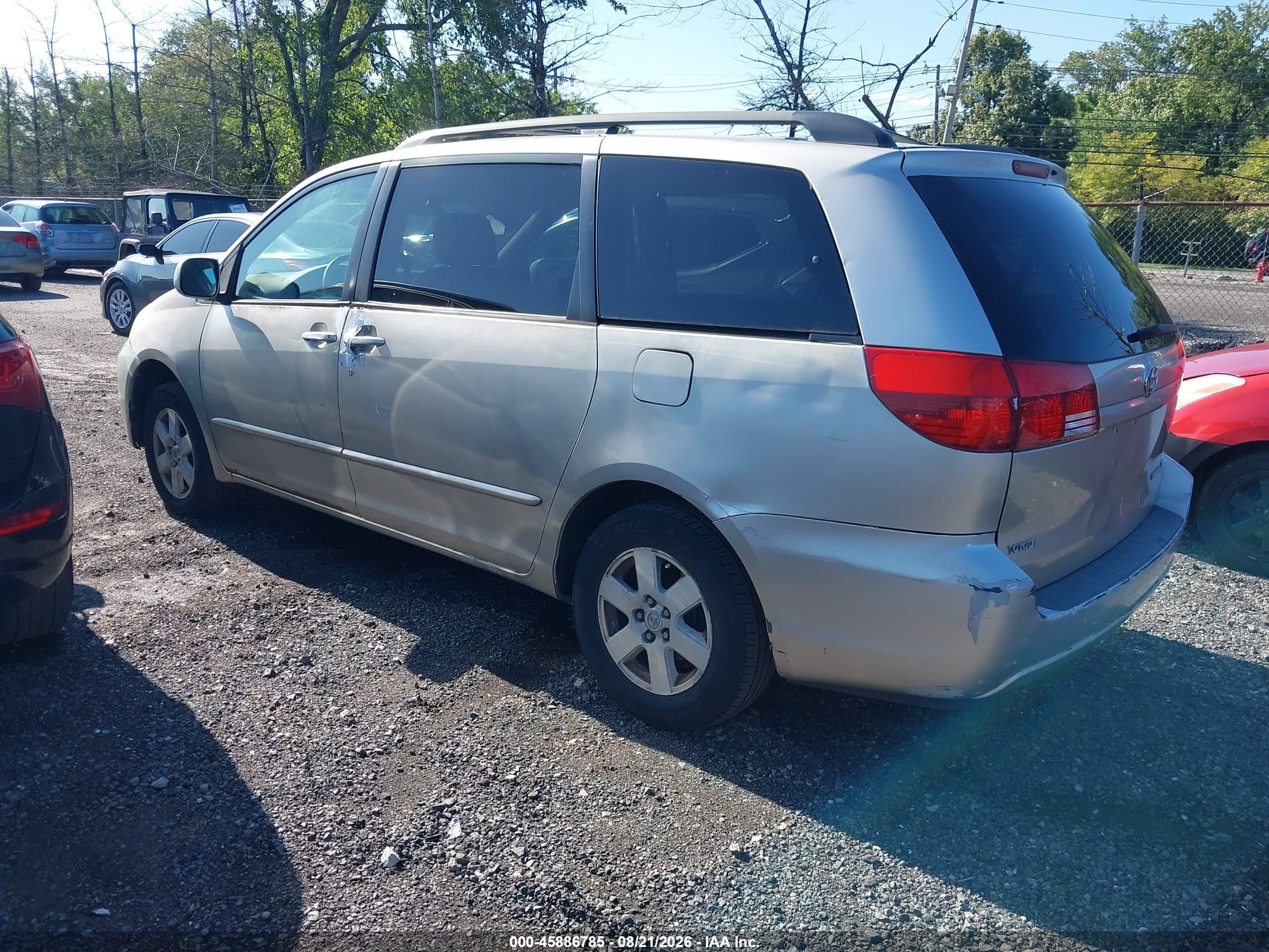 2004 Toyota Sienna Xle Silver vin: 5TDZA22C04S000722
