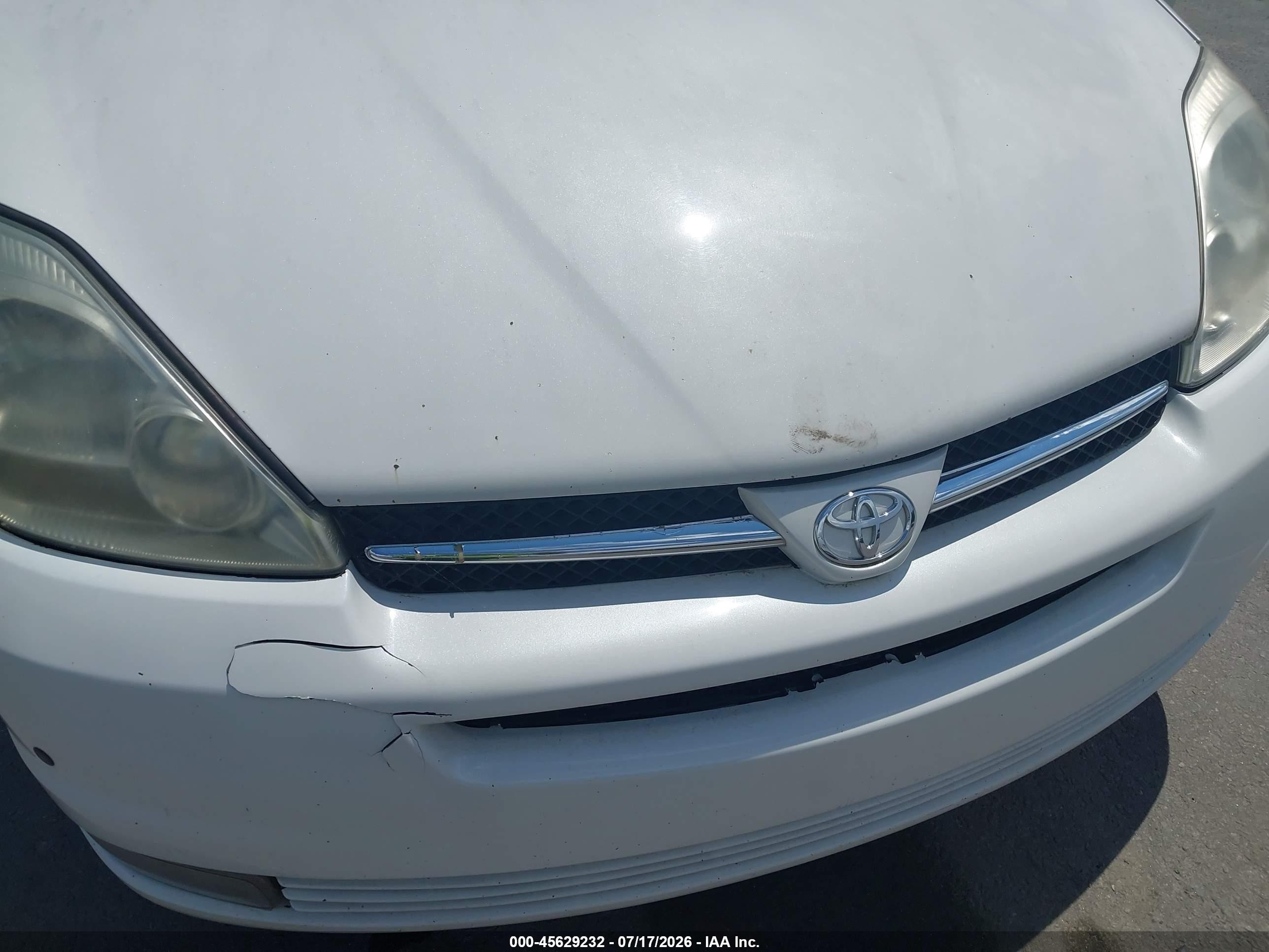 2004 Toyota Sienna Xle Limited White vin: 5TDZA22C04S020968