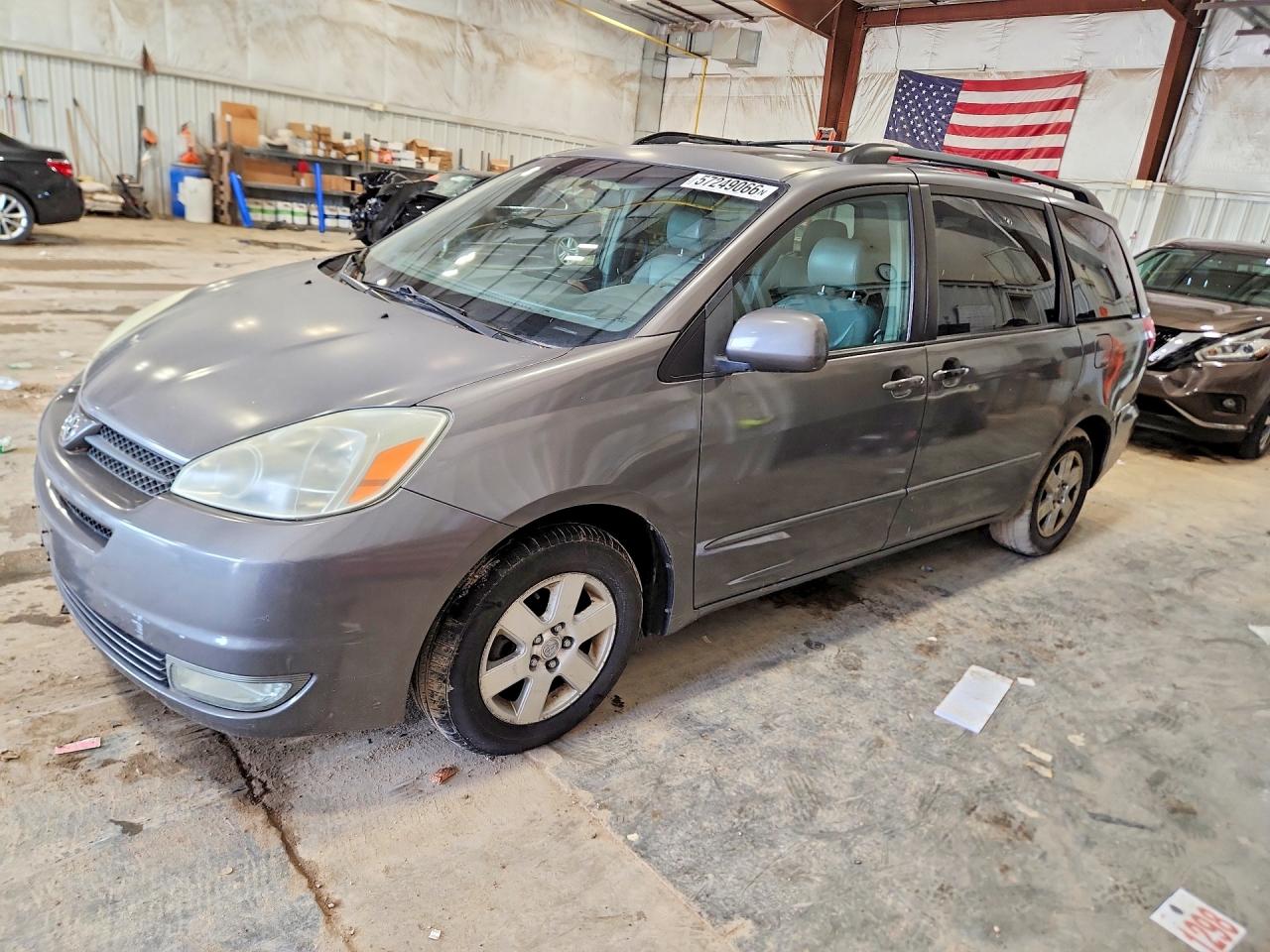 2004 Toyota Sienna Xle 7 Passenger Серый vin: 5TDZA22C04S070561